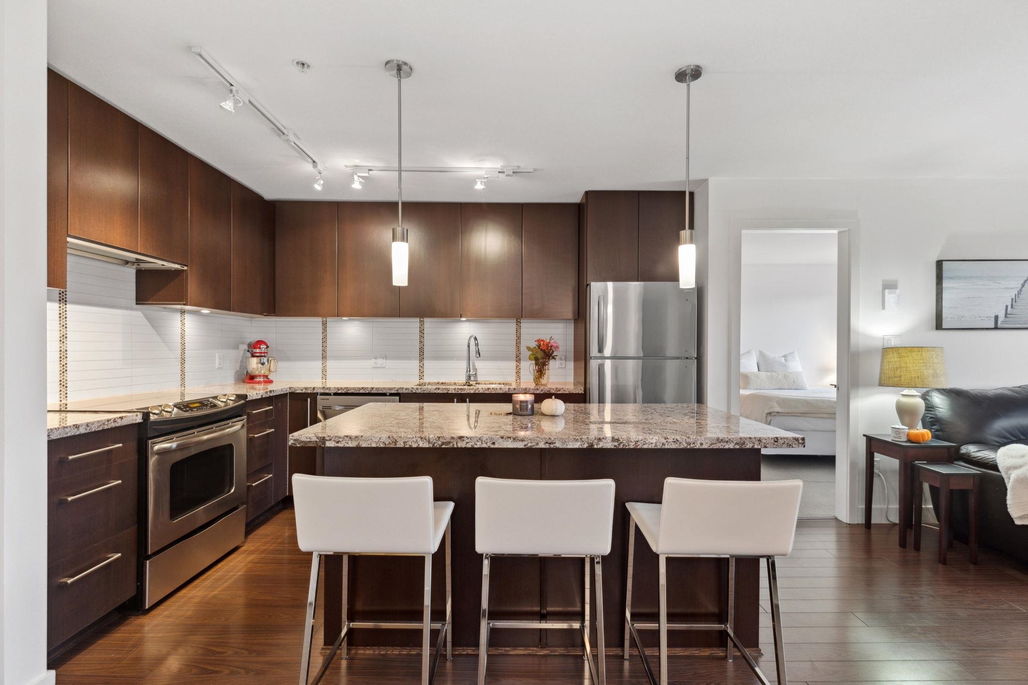 308 15765 CROYDON DRIVE, #308