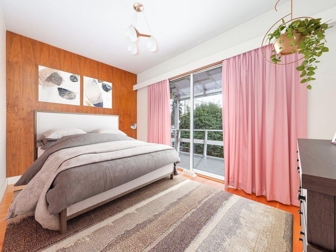134 W 40TH AVENUE