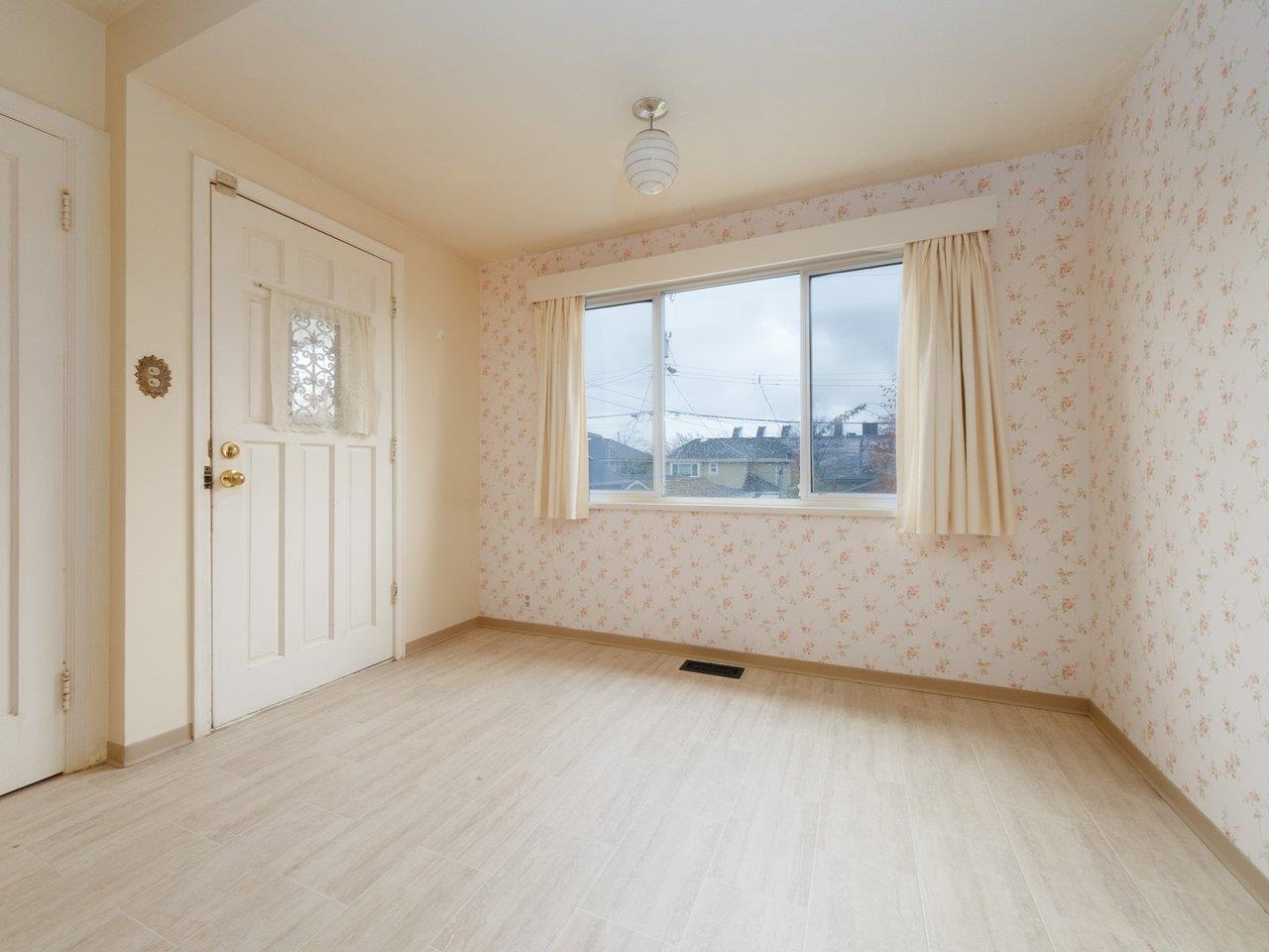 134 W 40TH AVENUE