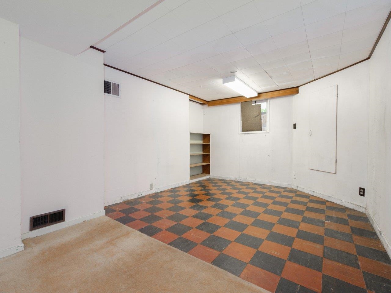 134 W 40TH AVENUE
