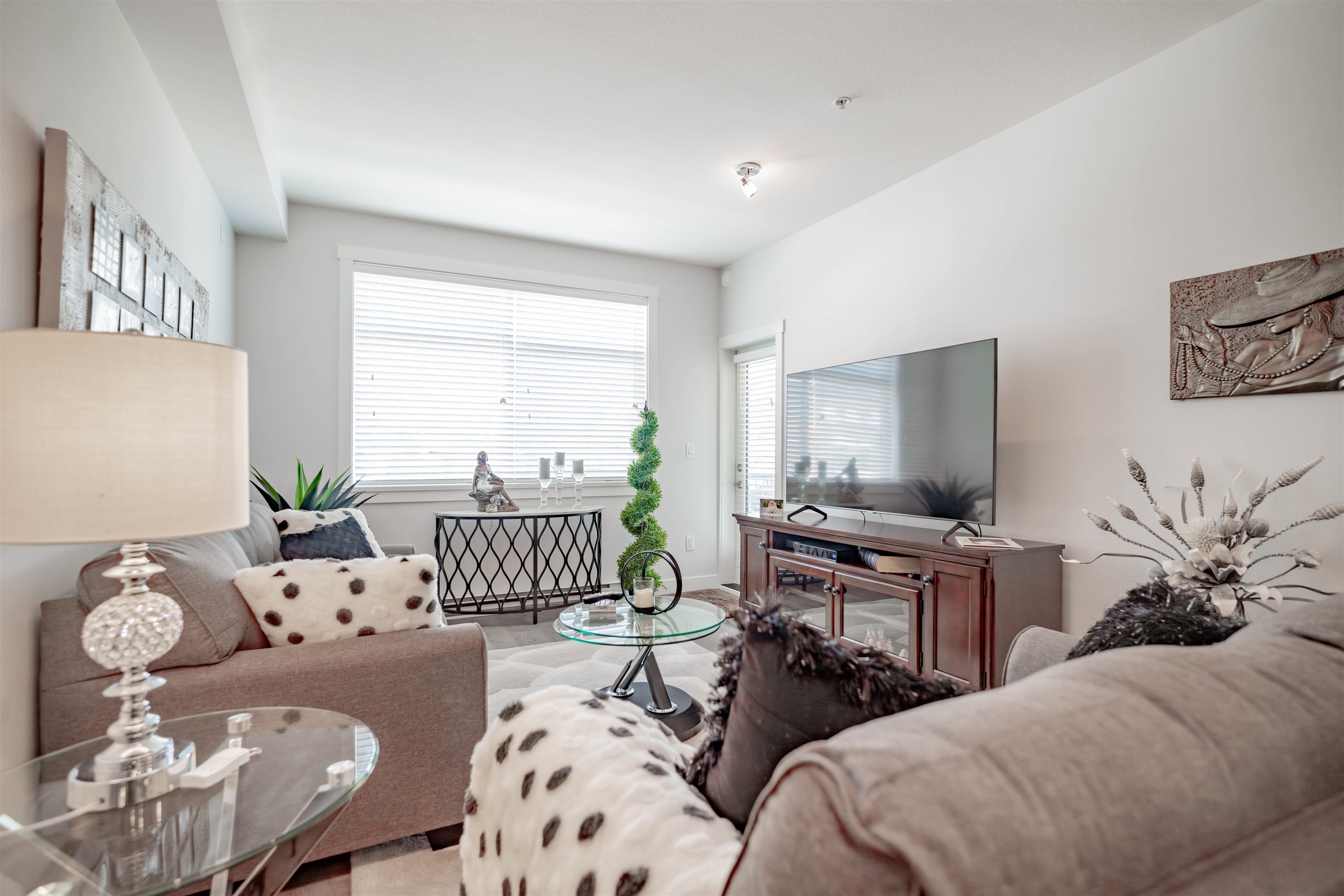 303 20696 EASTLEIGH CRESCENT, #303