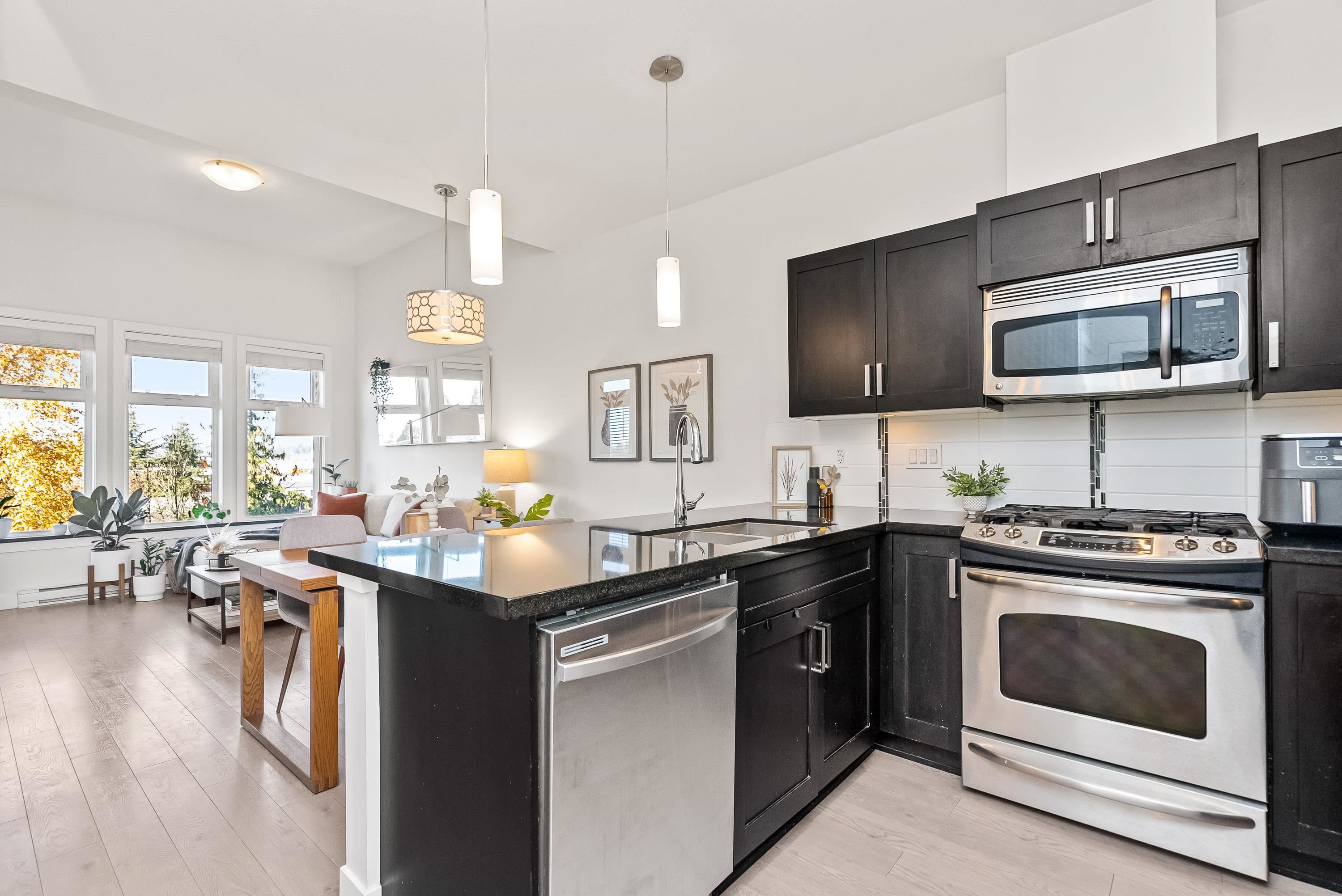 408 20062 FRASER HIGHWAY, #408