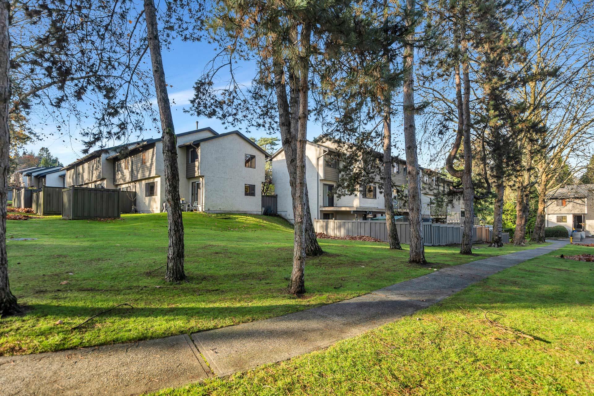 77 2905 NORMAN AVENUE, #77
