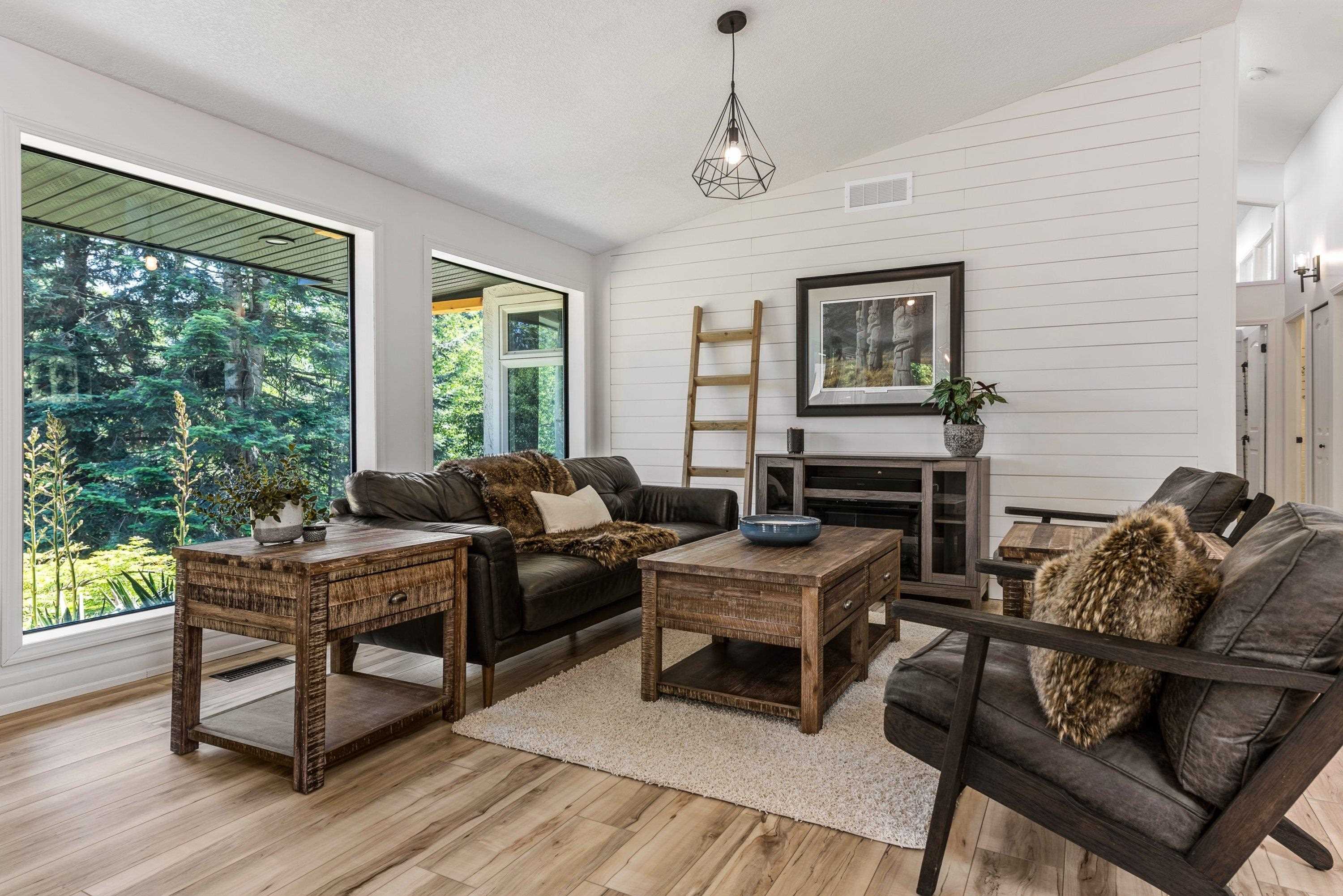 8565 GRAND VIEW DRIVE
