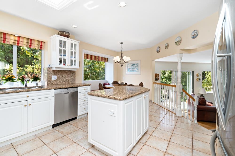 5707 BLUEBELL DRIVE