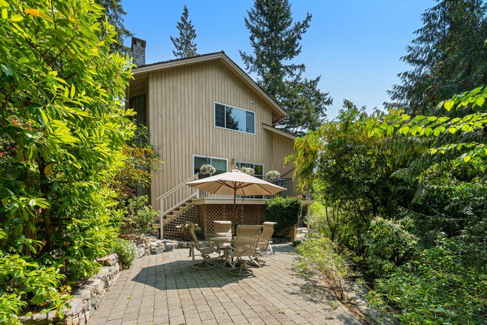 5707 BLUEBELL DRIVE