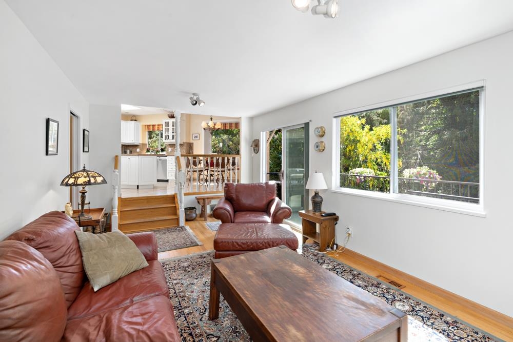 5707 BLUEBELL DRIVE