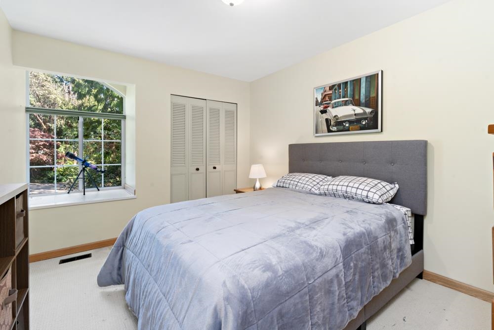 5707 BLUEBELL DRIVE