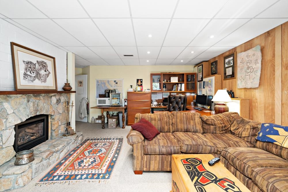 5707 BLUEBELL DRIVE