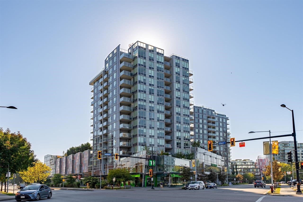 811 7468 LANSDOWNE ROAD, #811