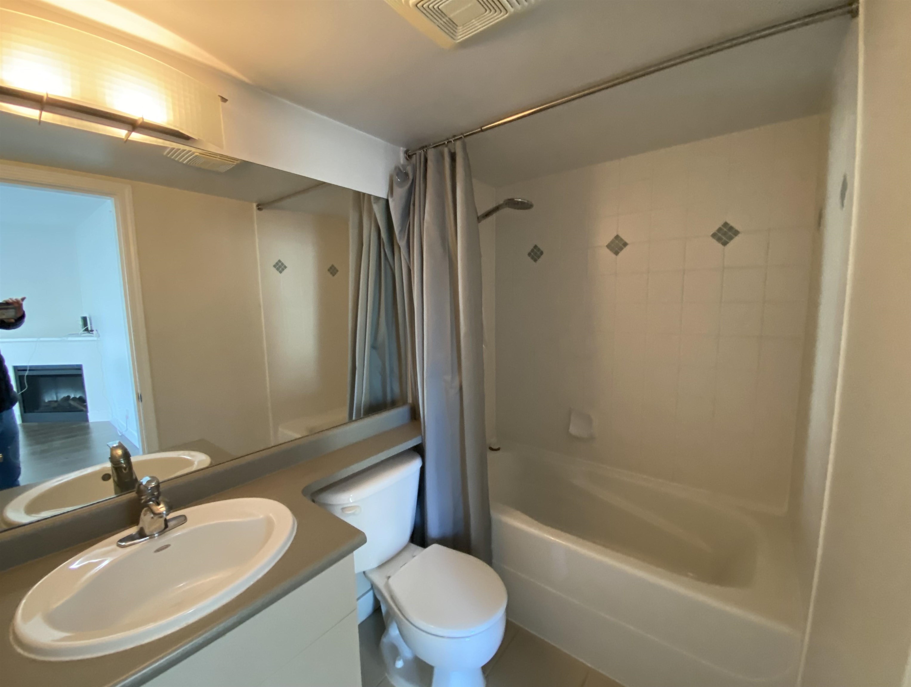 501 9288 UNIVERSITY CRESCENT, #501