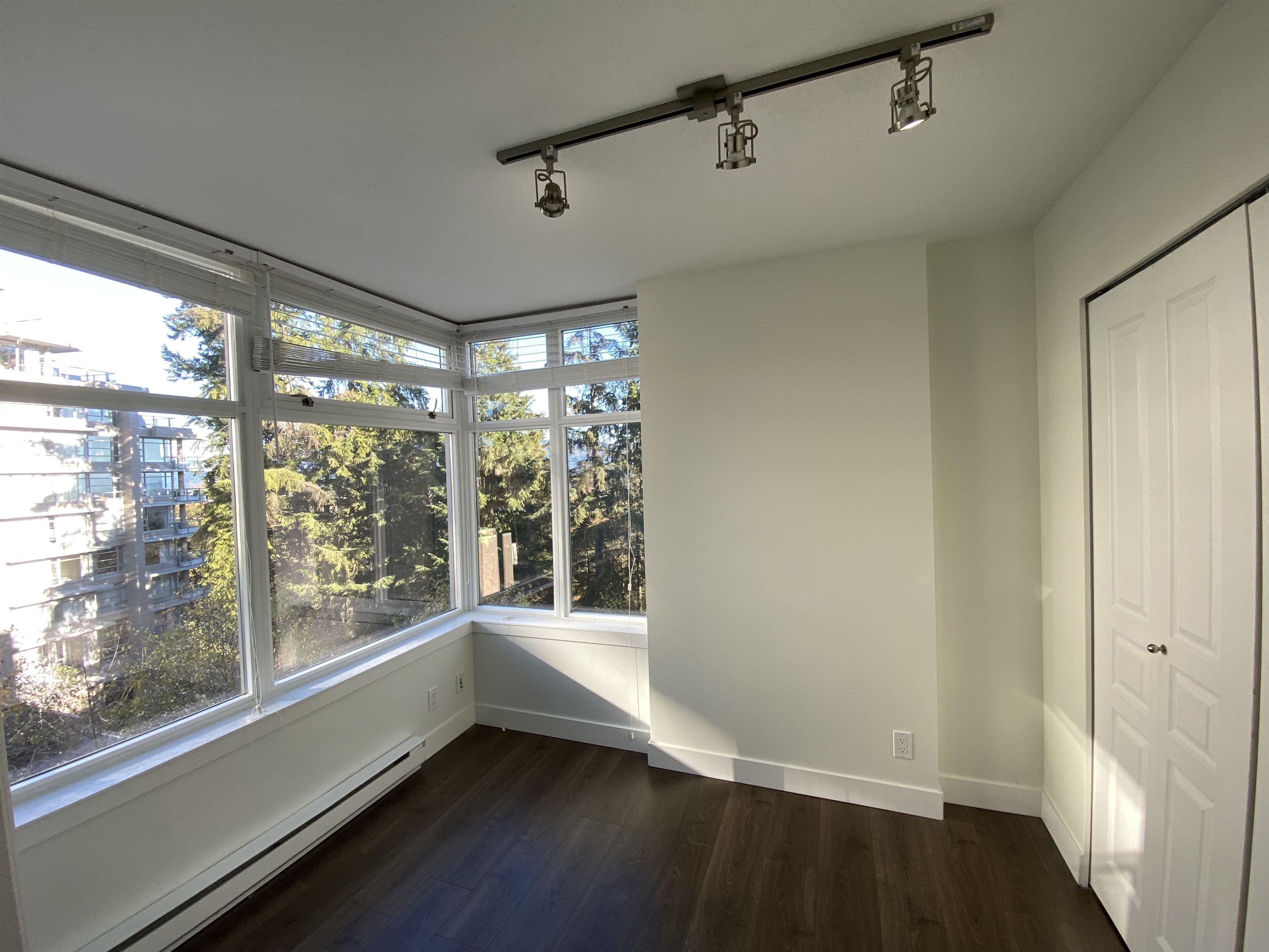 501 9288 UNIVERSITY CRESCENT, #501