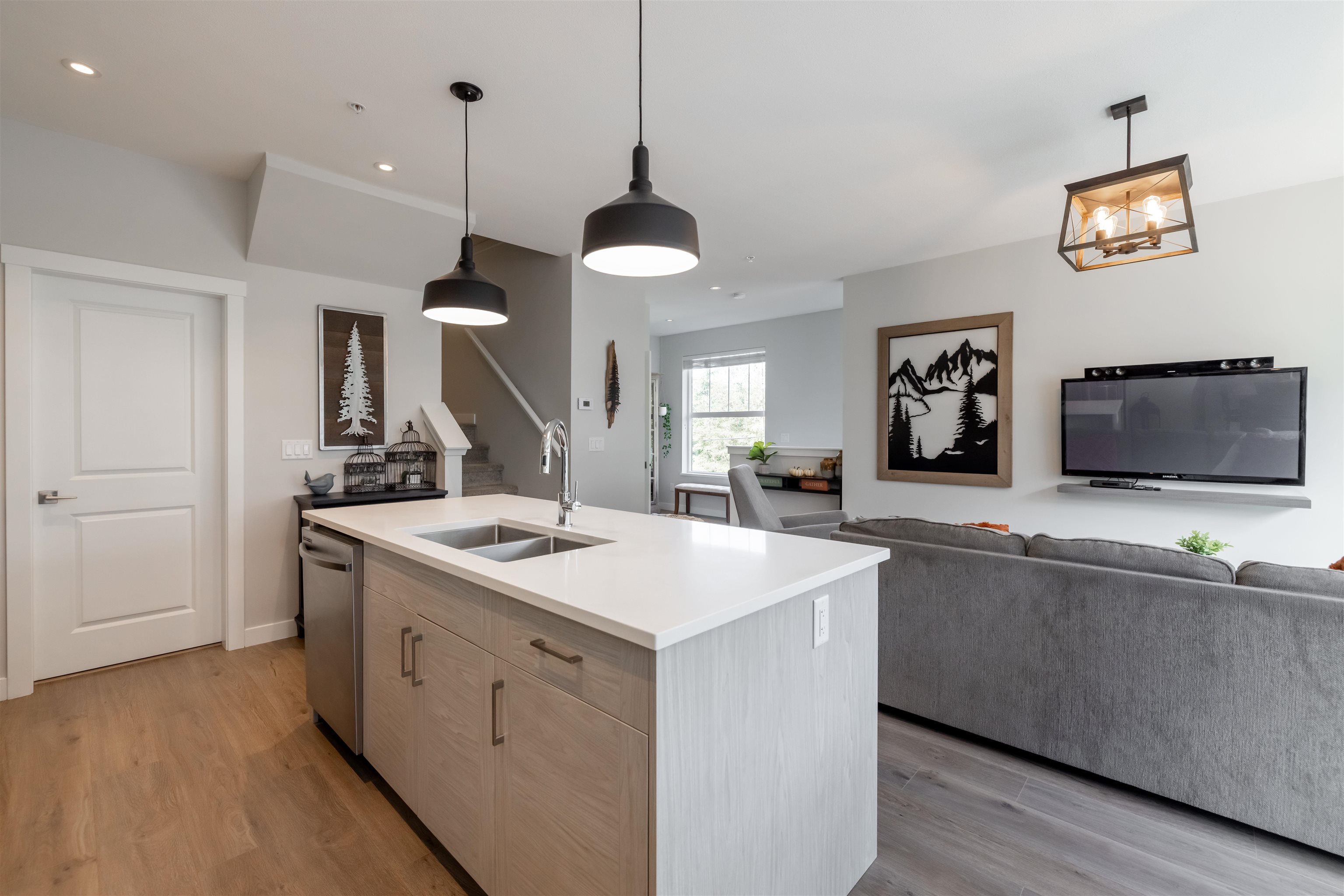 75 8371 202B STREET, #75