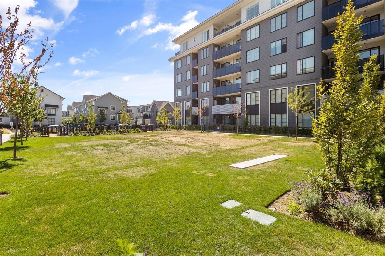 613 15858 FRASER HIGHWAY, #613