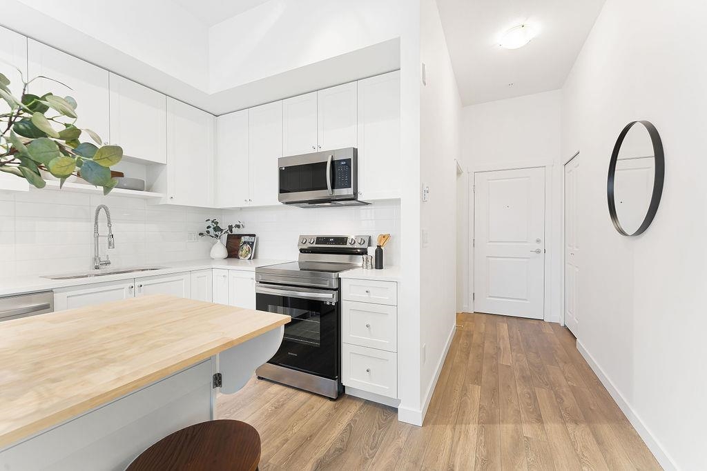 613 15858 FRASER HIGHWAY, #613