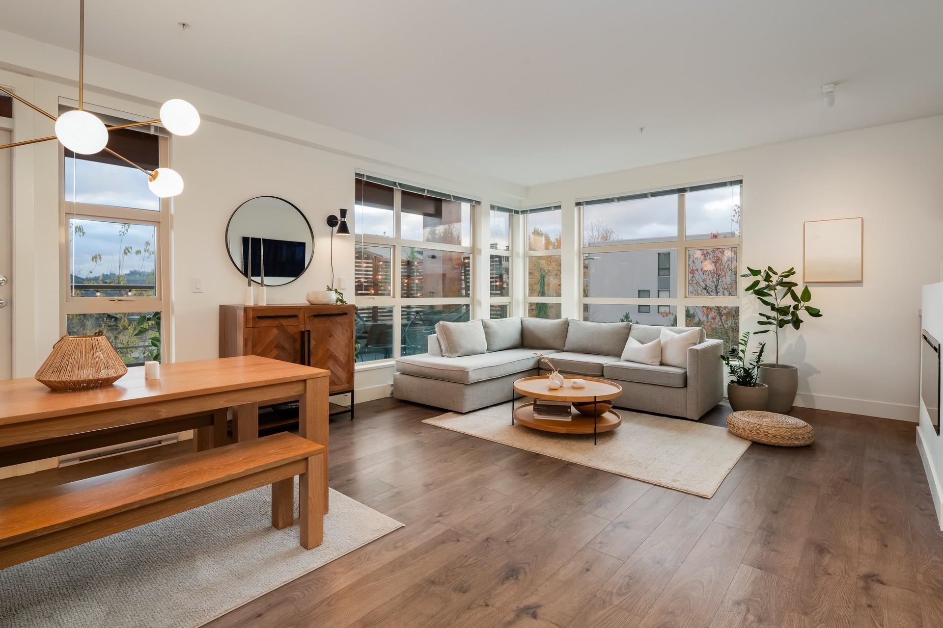 202 3602 ALDERCREST DRIVE, #202