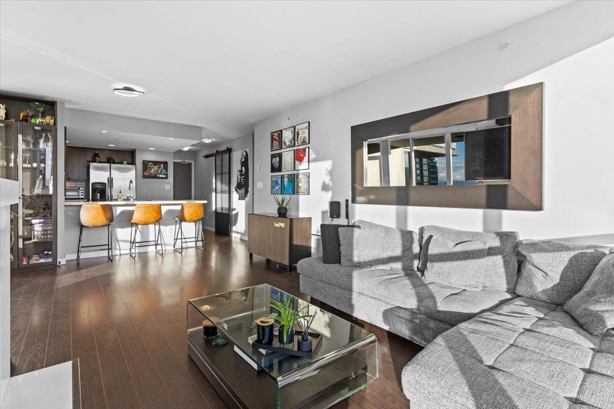 1805 4400 BUCHANAN STREET, #1805