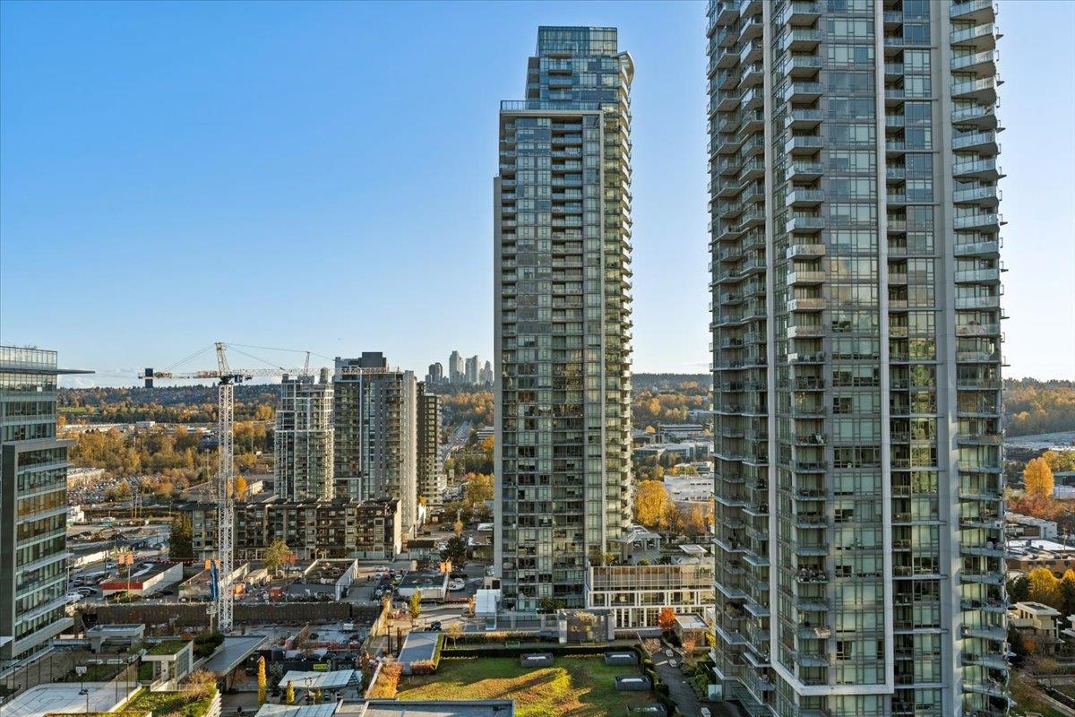 1805 4400 BUCHANAN STREET, #1805