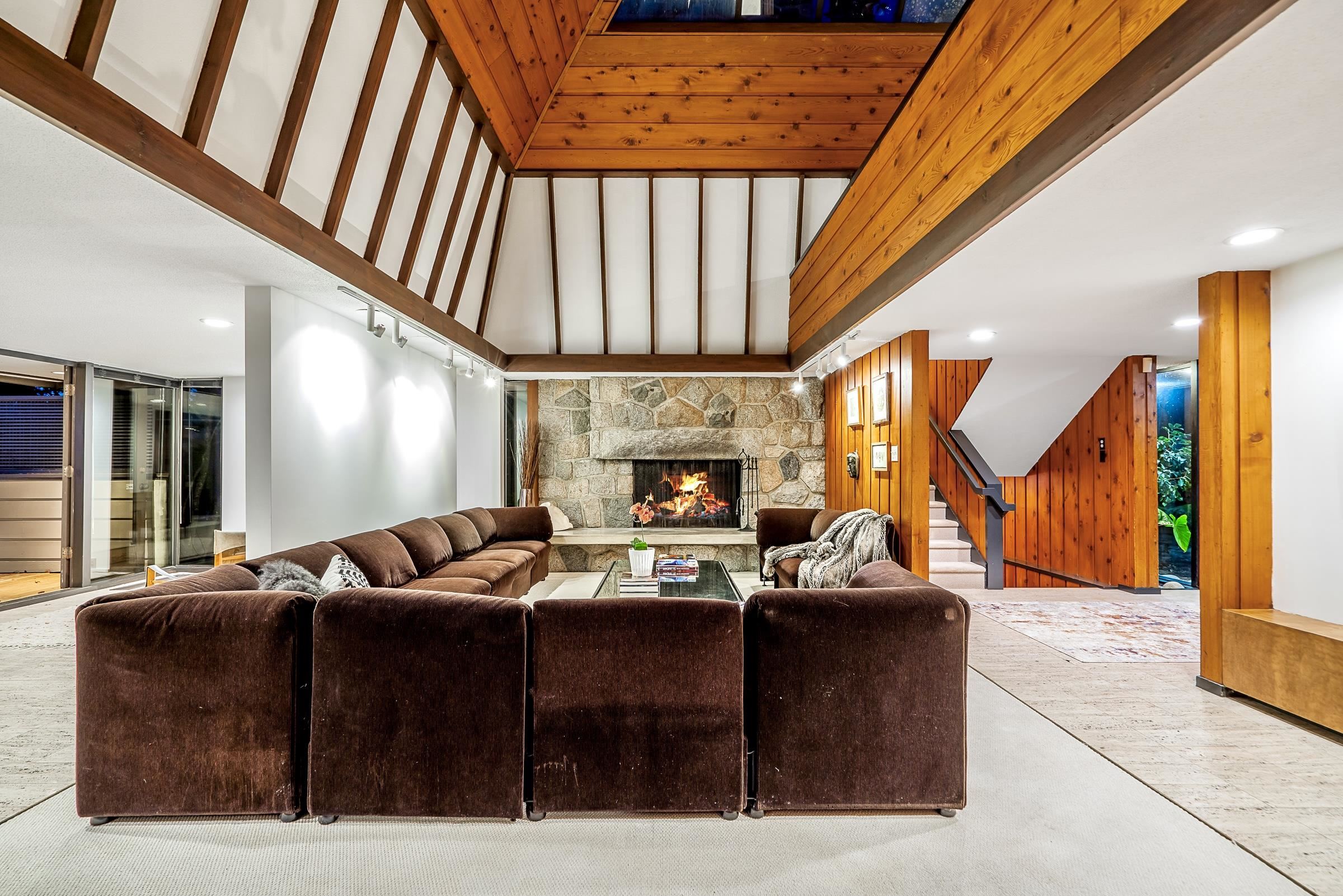 6225 ST. GEORGES PLACE