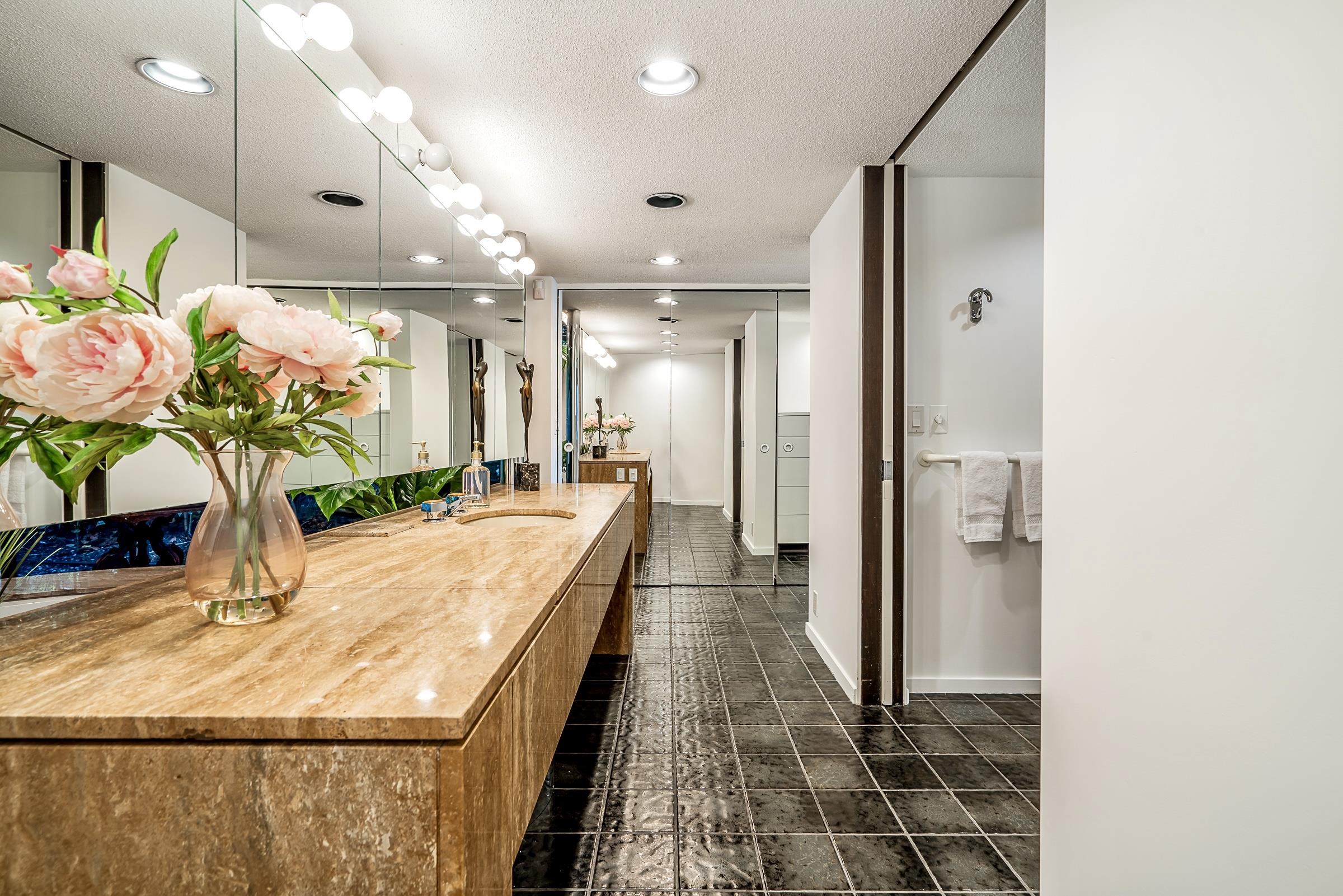 6225 ST. GEORGES PLACE