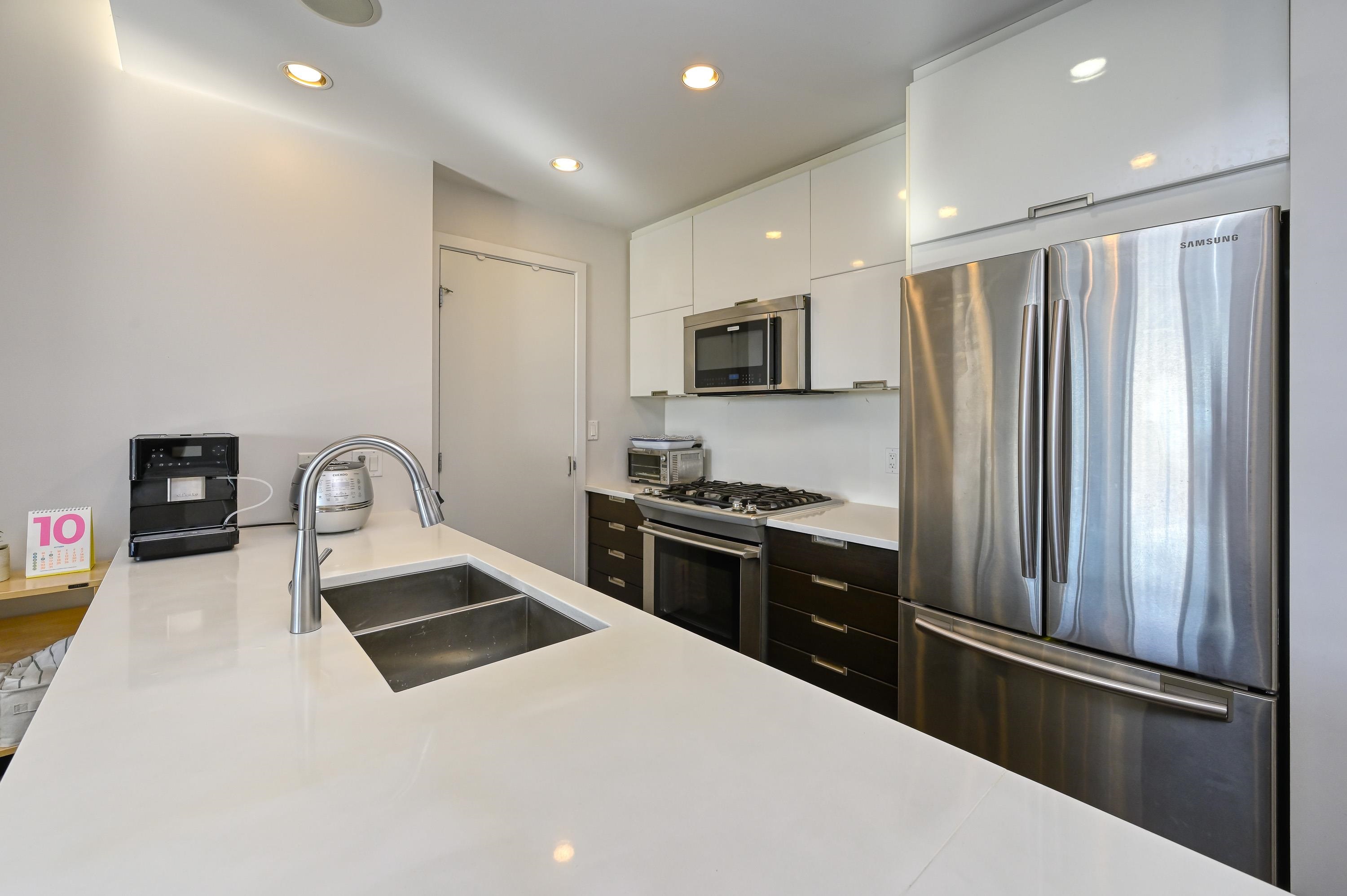 1804 2077 ROSSER AVENUE, #1804