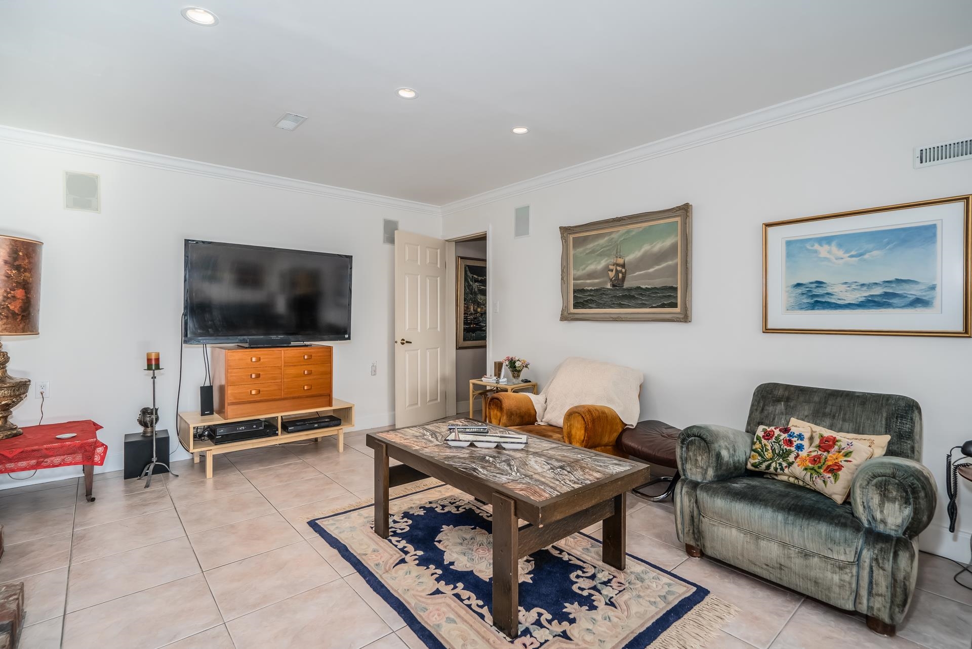 1039 PROSPECT AVENUE