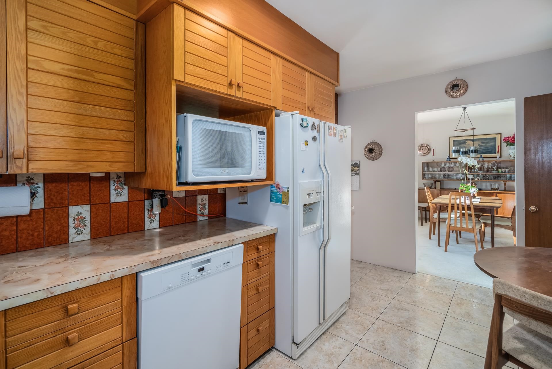 1039 PROSPECT AVENUE