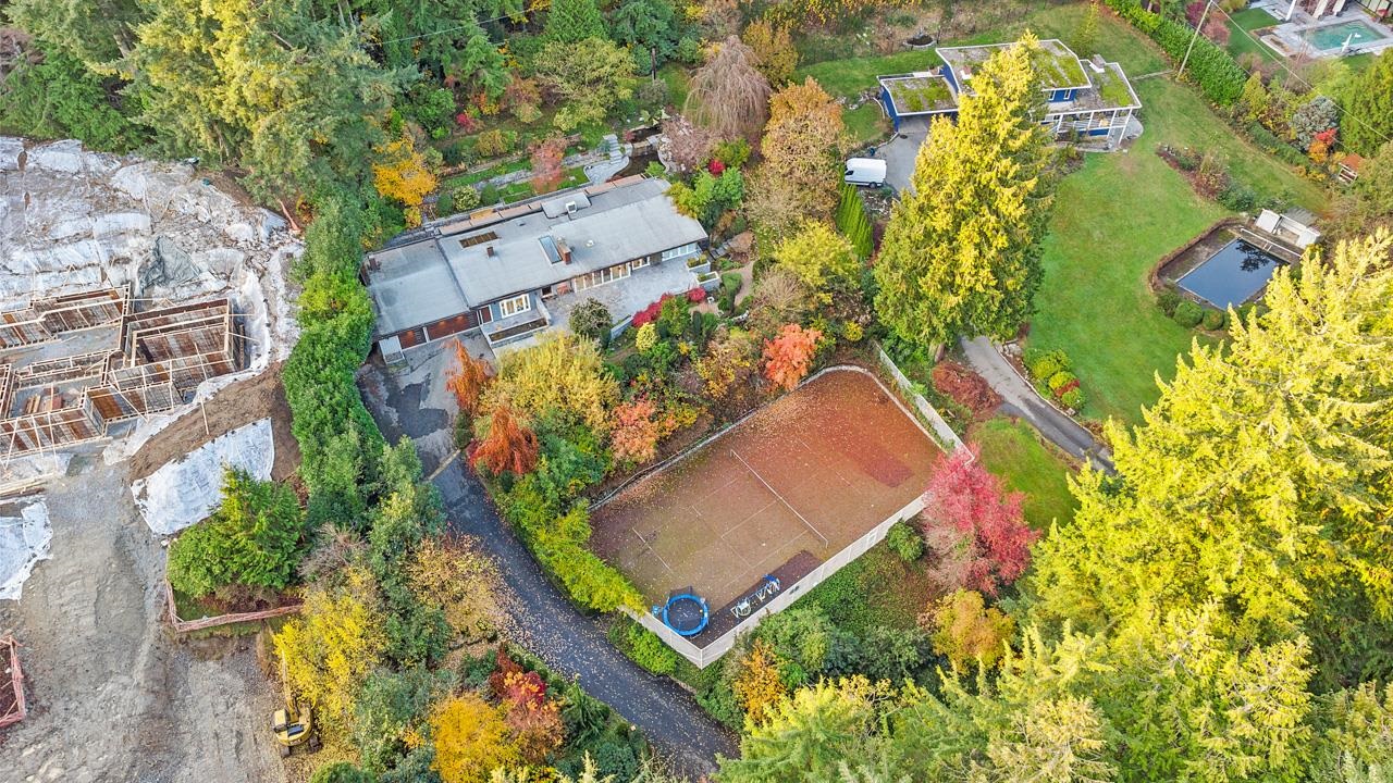 242 ONSLOW PLACE