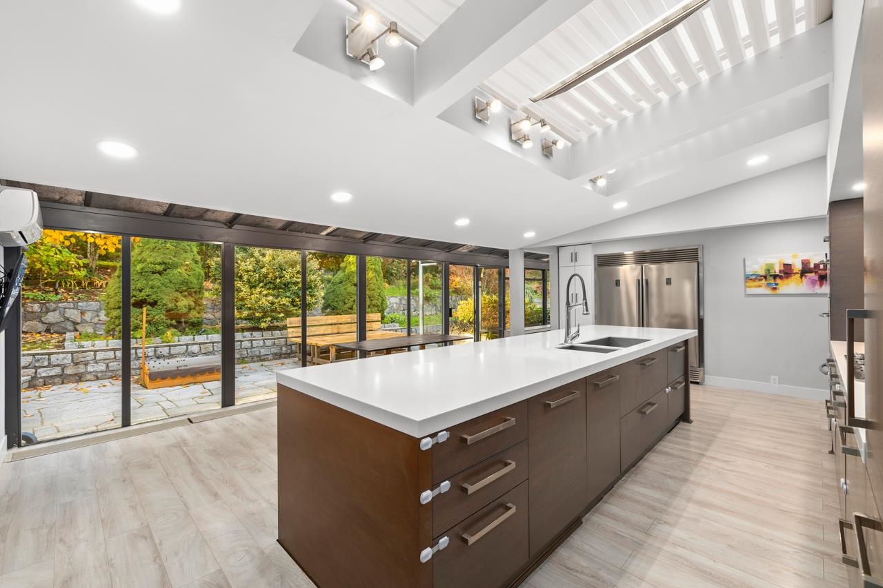 242 ONSLOW PLACE