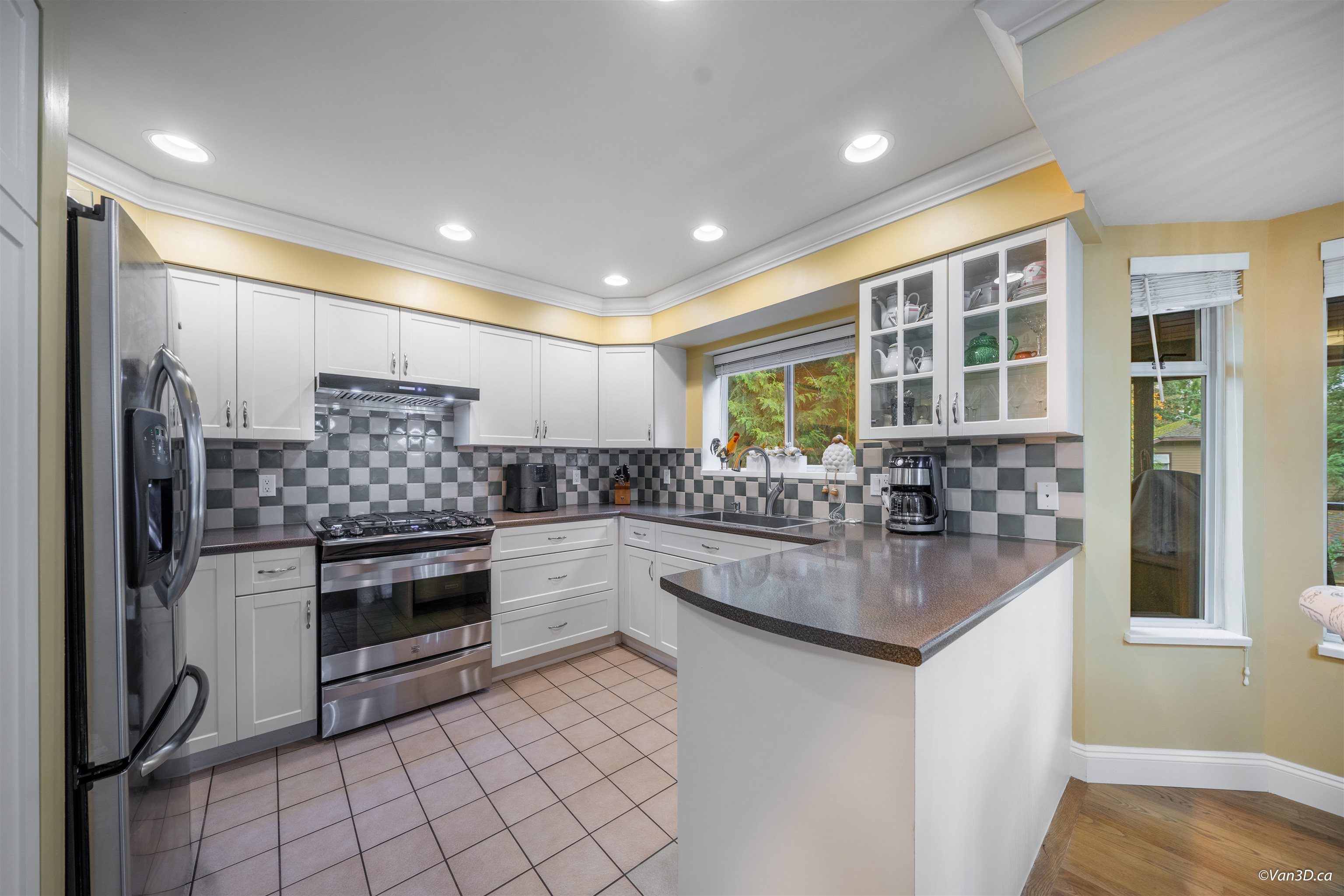 7070 BROADWAY