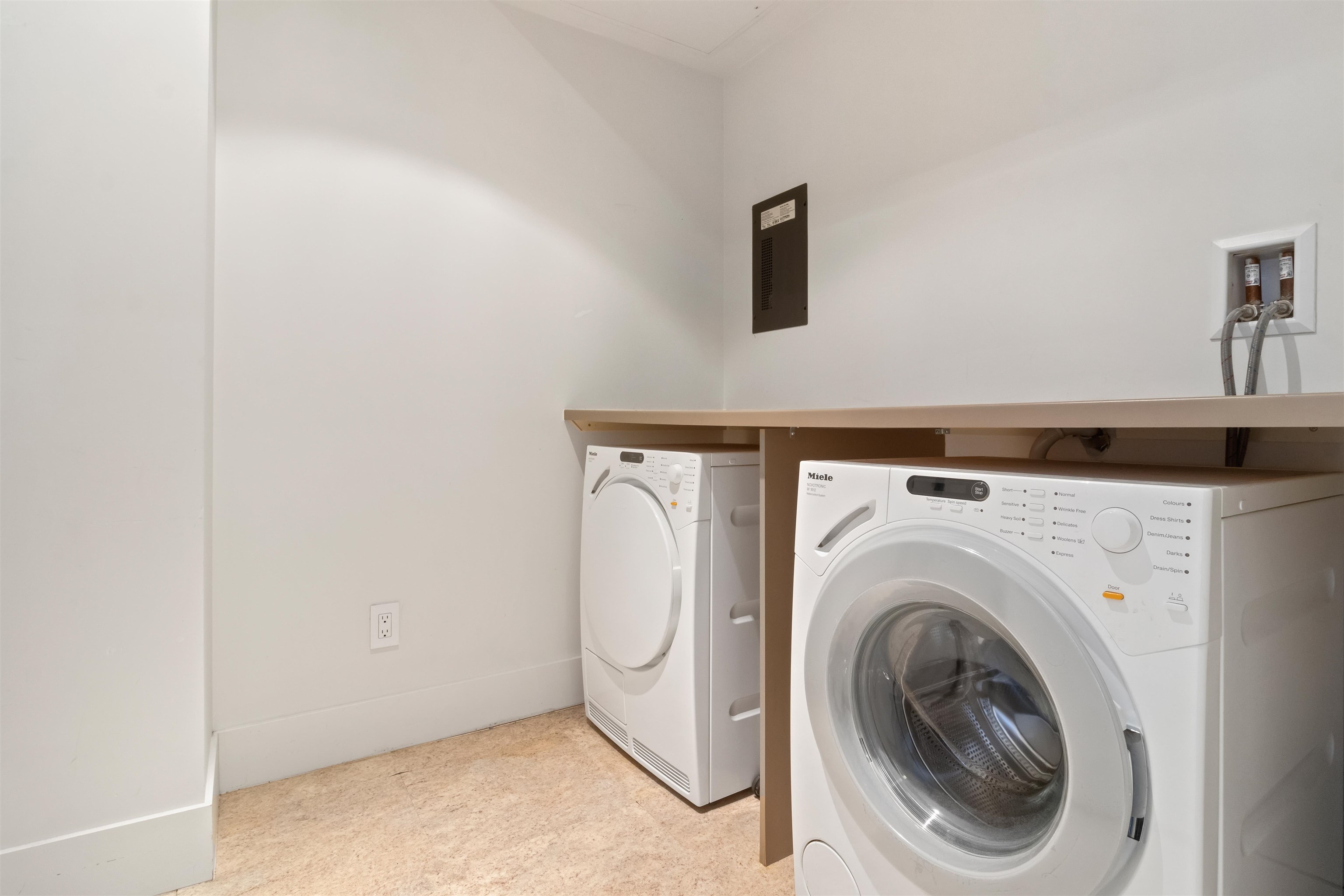 1804 667 HOWE STREET, #1804