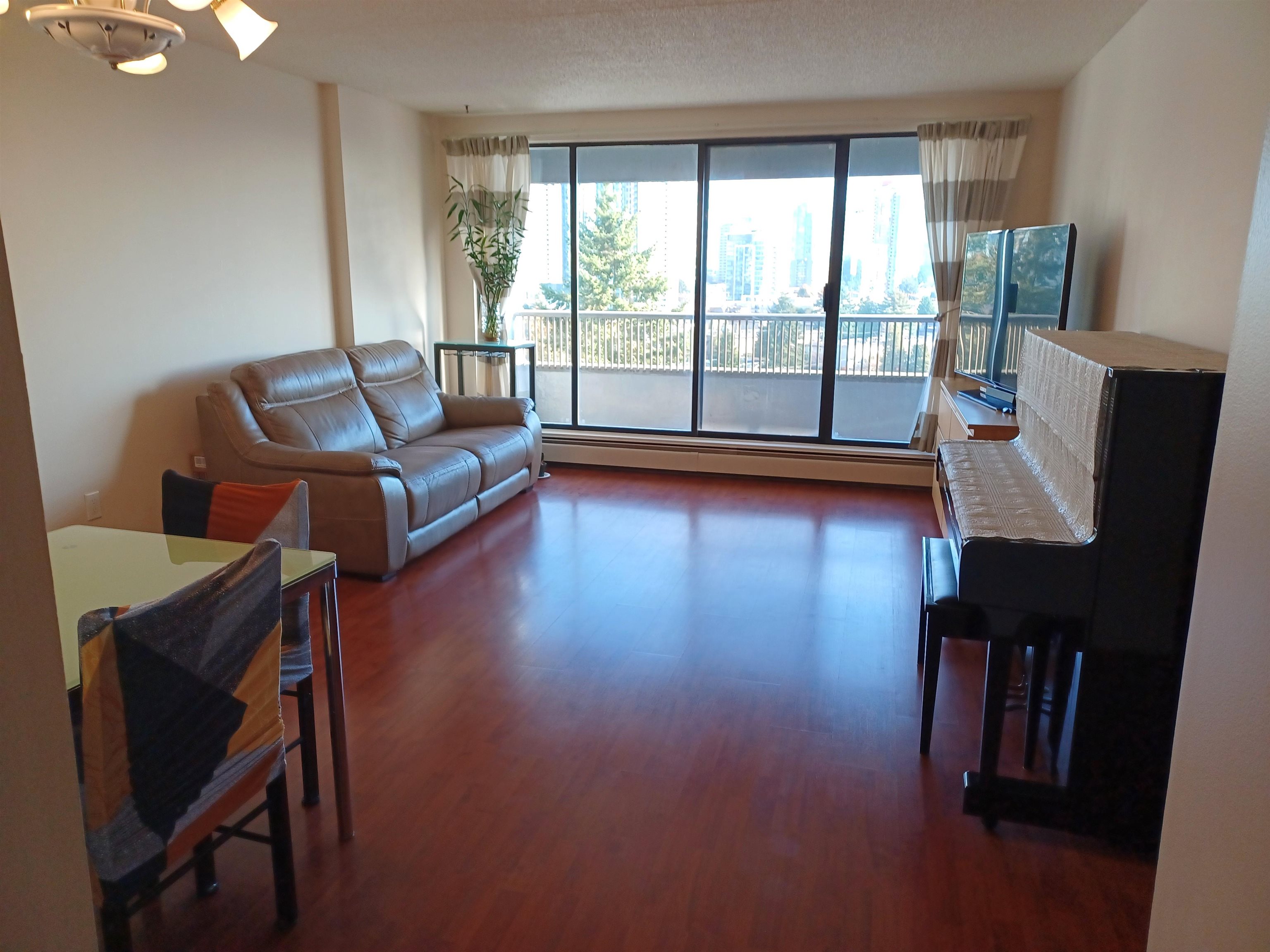 1405 6595 WILLINGDON AVENUE, #1405