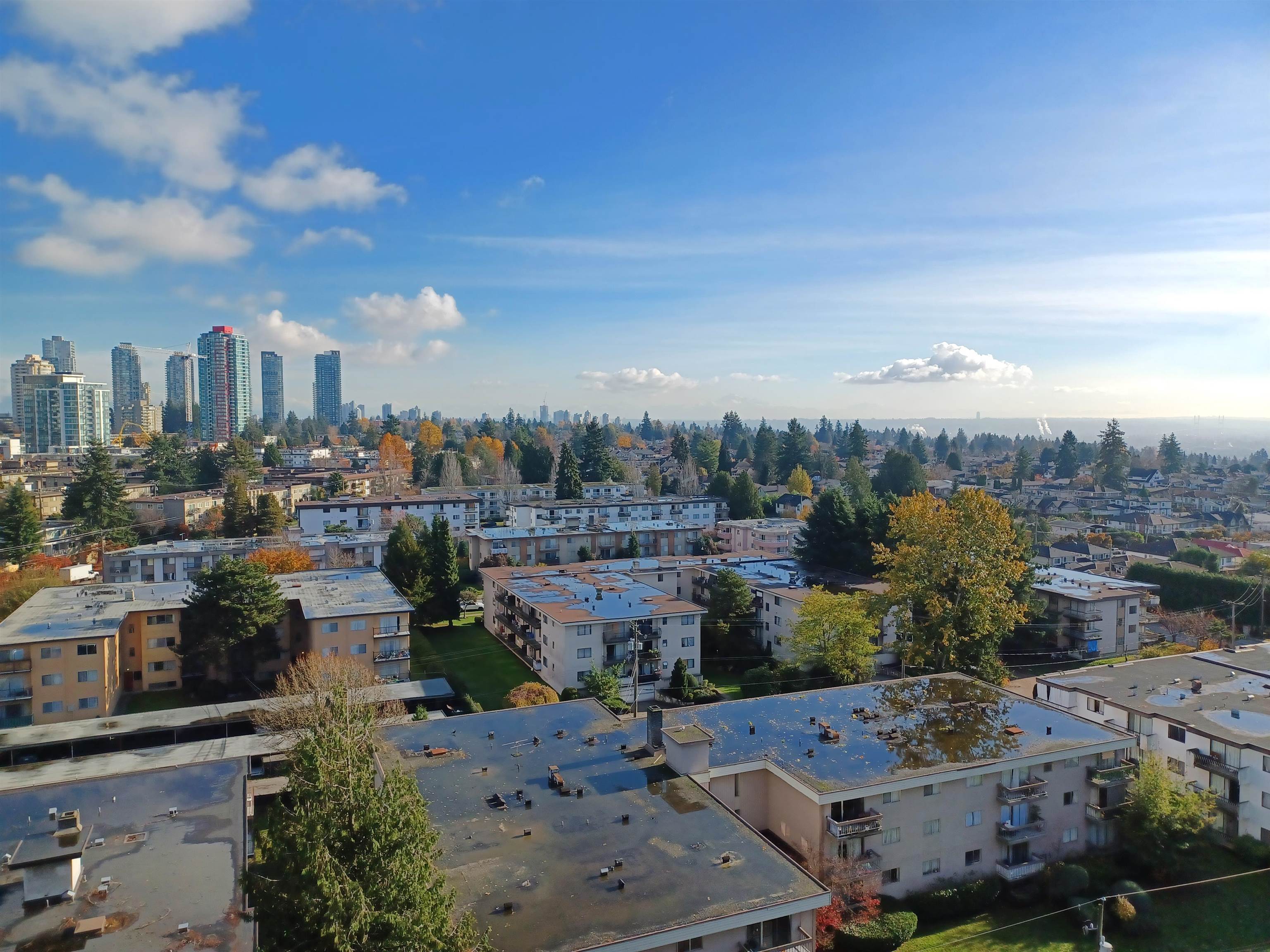 1405 6595 WILLINGDON AVENUE, #1405