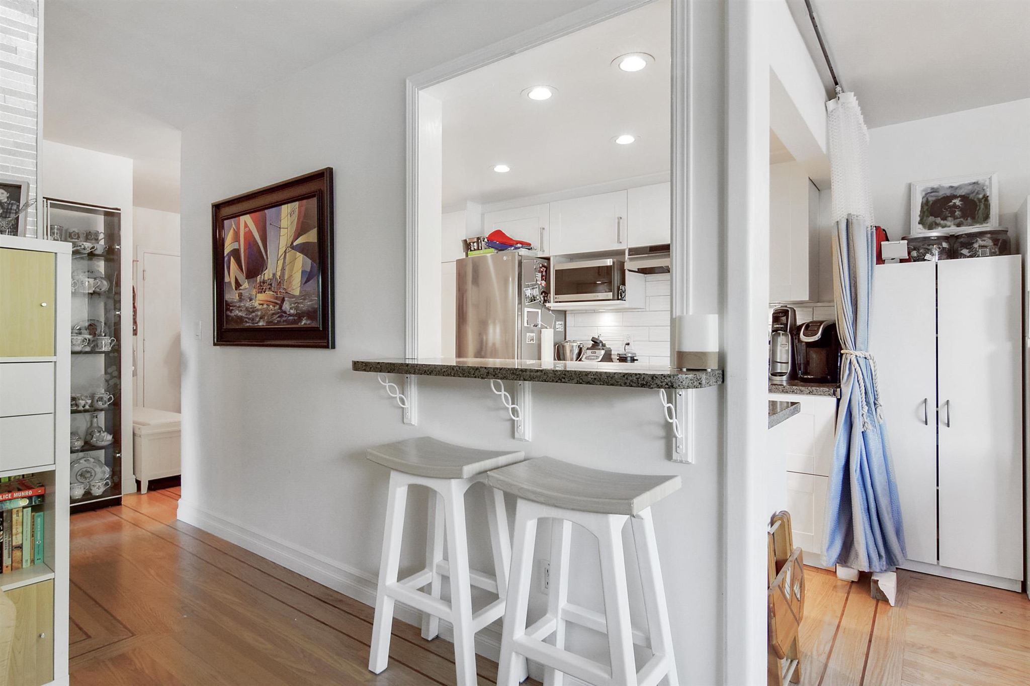 25 1480 ARBUTUS STREET, #25