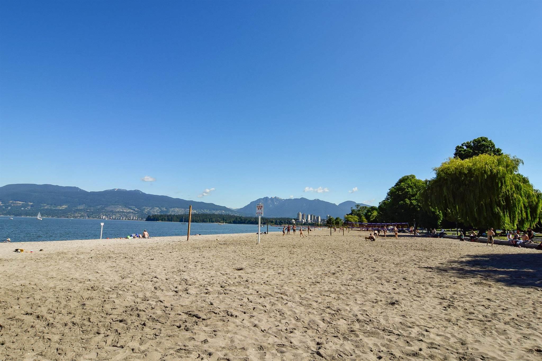 25 1480 ARBUTUS STREET, #25