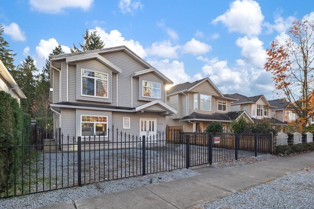 B 2608 LINCOLN AVENUE, #B
