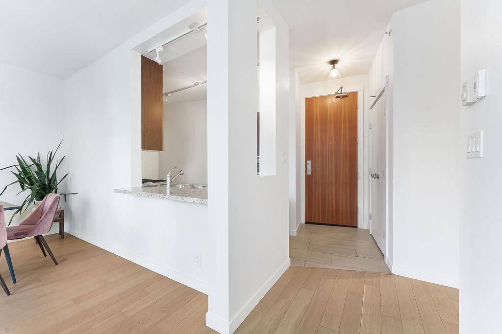 2704 1189 MELVILLE STREET, #2704