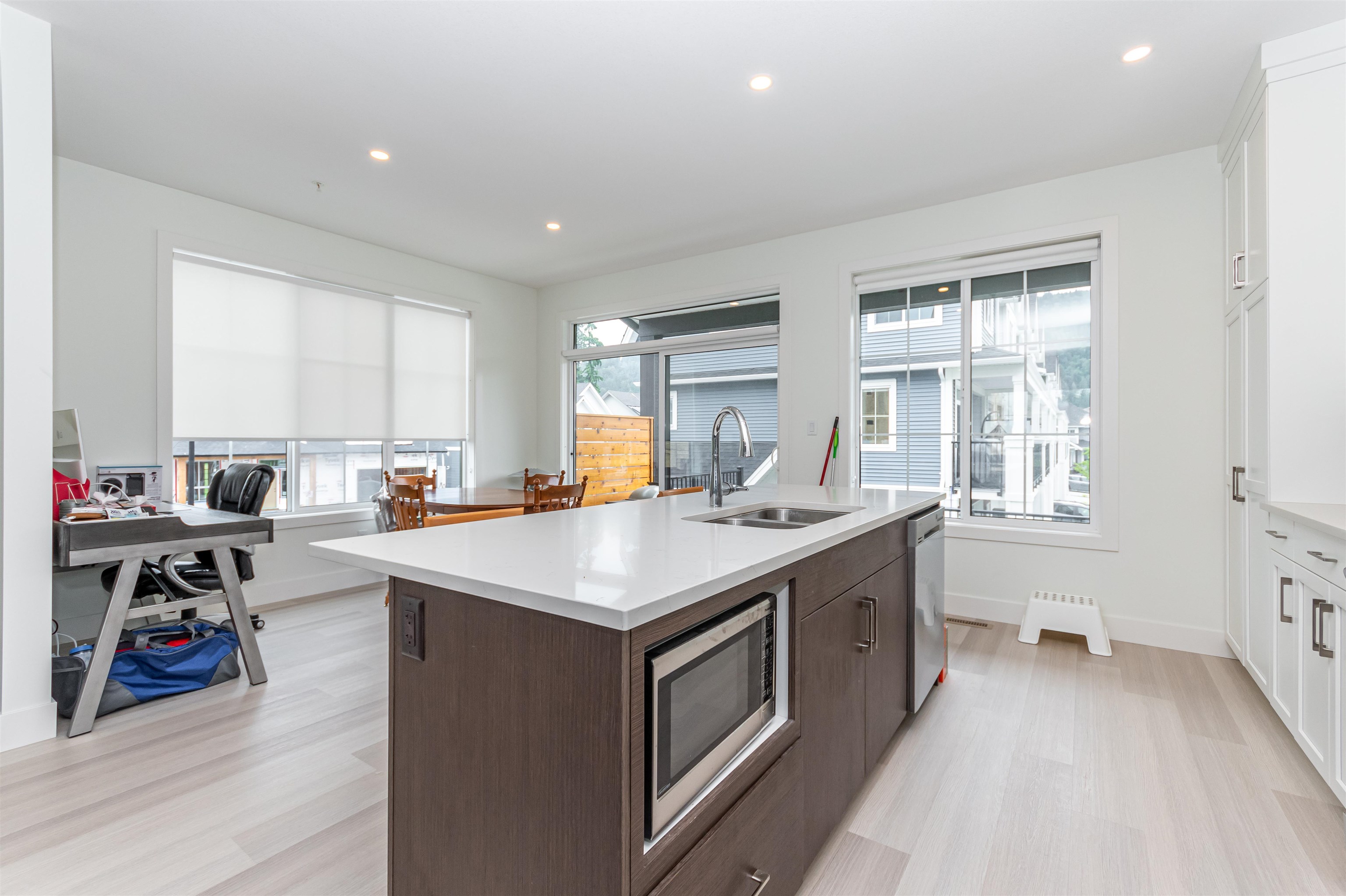 13 5480 PEBBLE LANE, #13