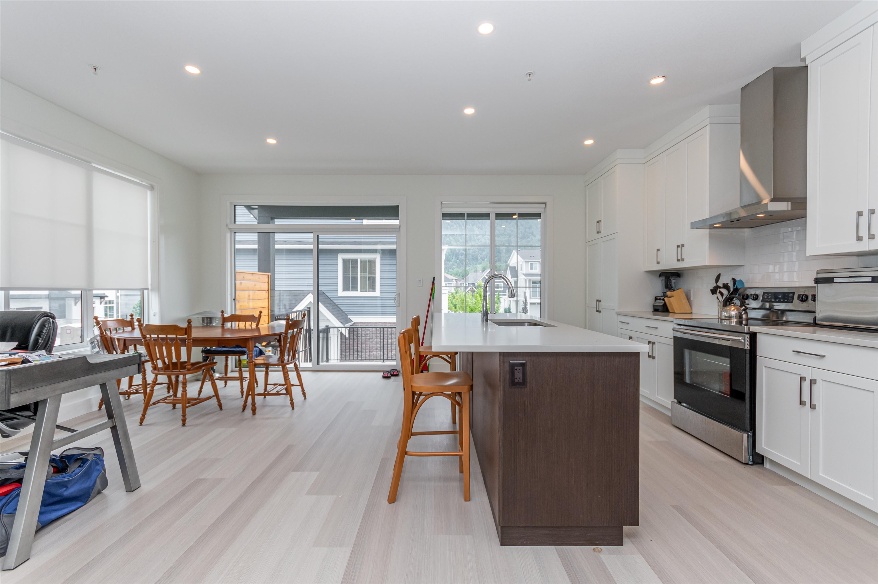 13 5480 PEBBLE LANE, #13