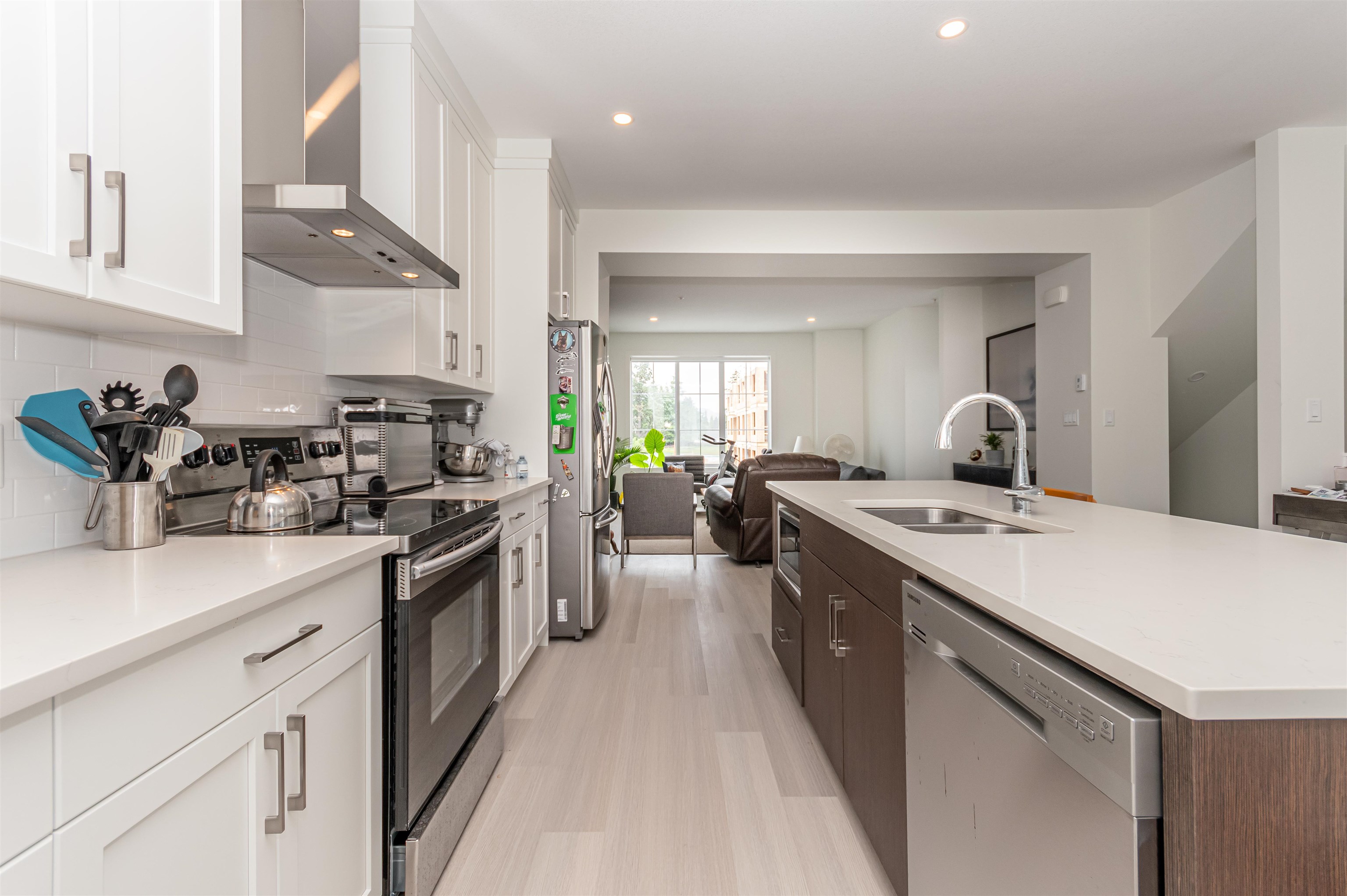 13 5480 PEBBLE LANE, #13