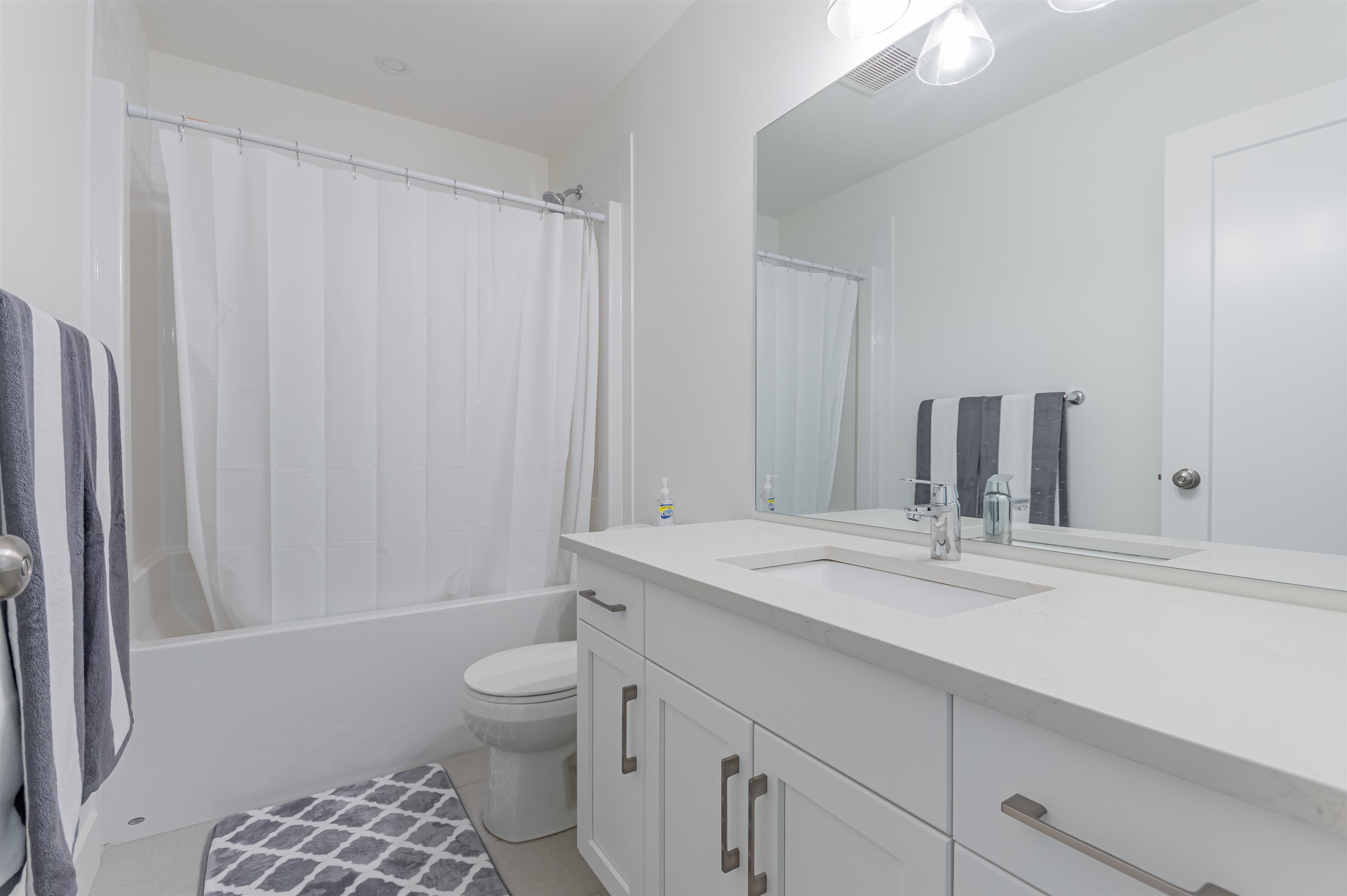 13 5480 PEBBLE LANE, #13