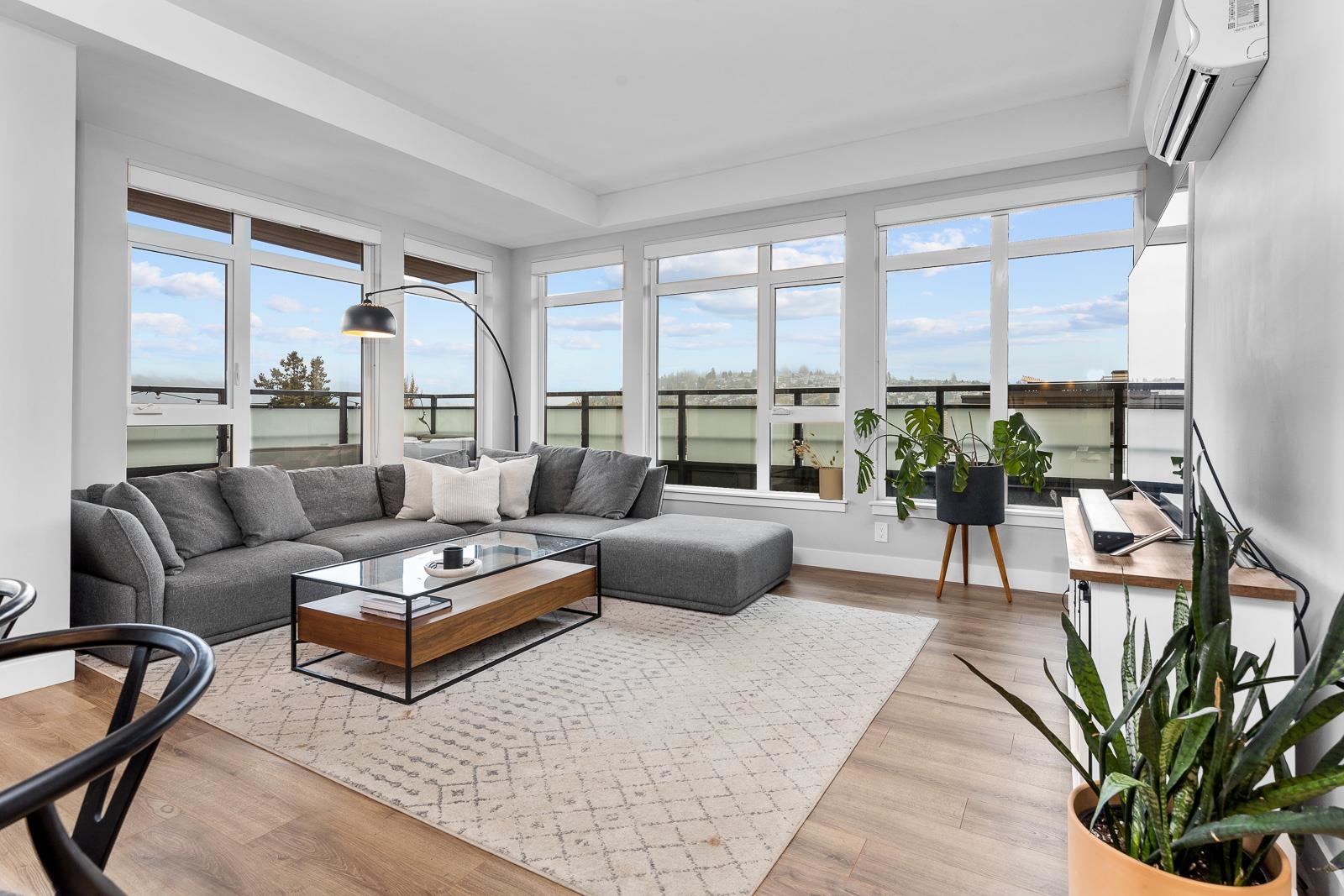 501 4289 HASTINGS STREET, #501