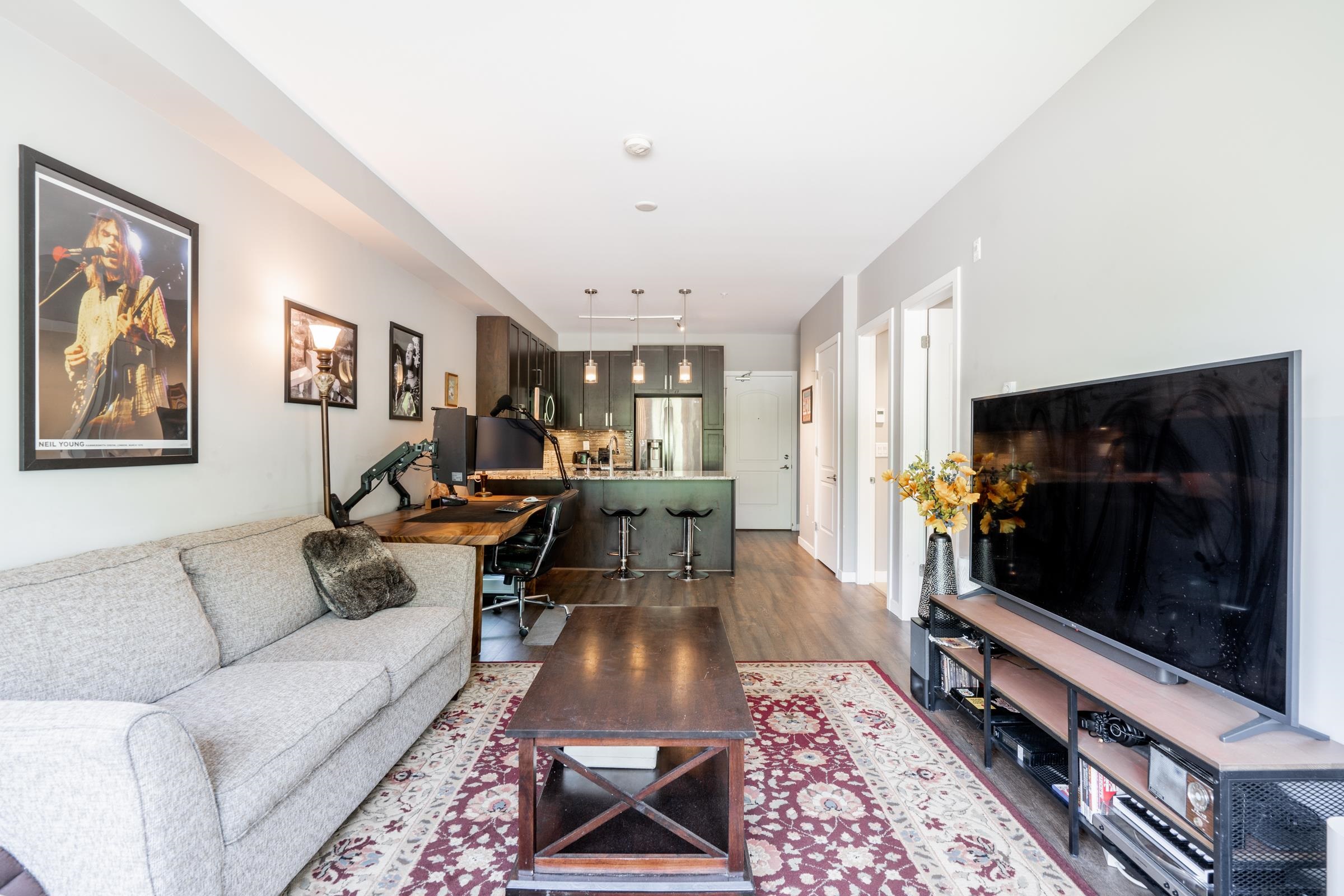 206 6490 194 STREET, #206