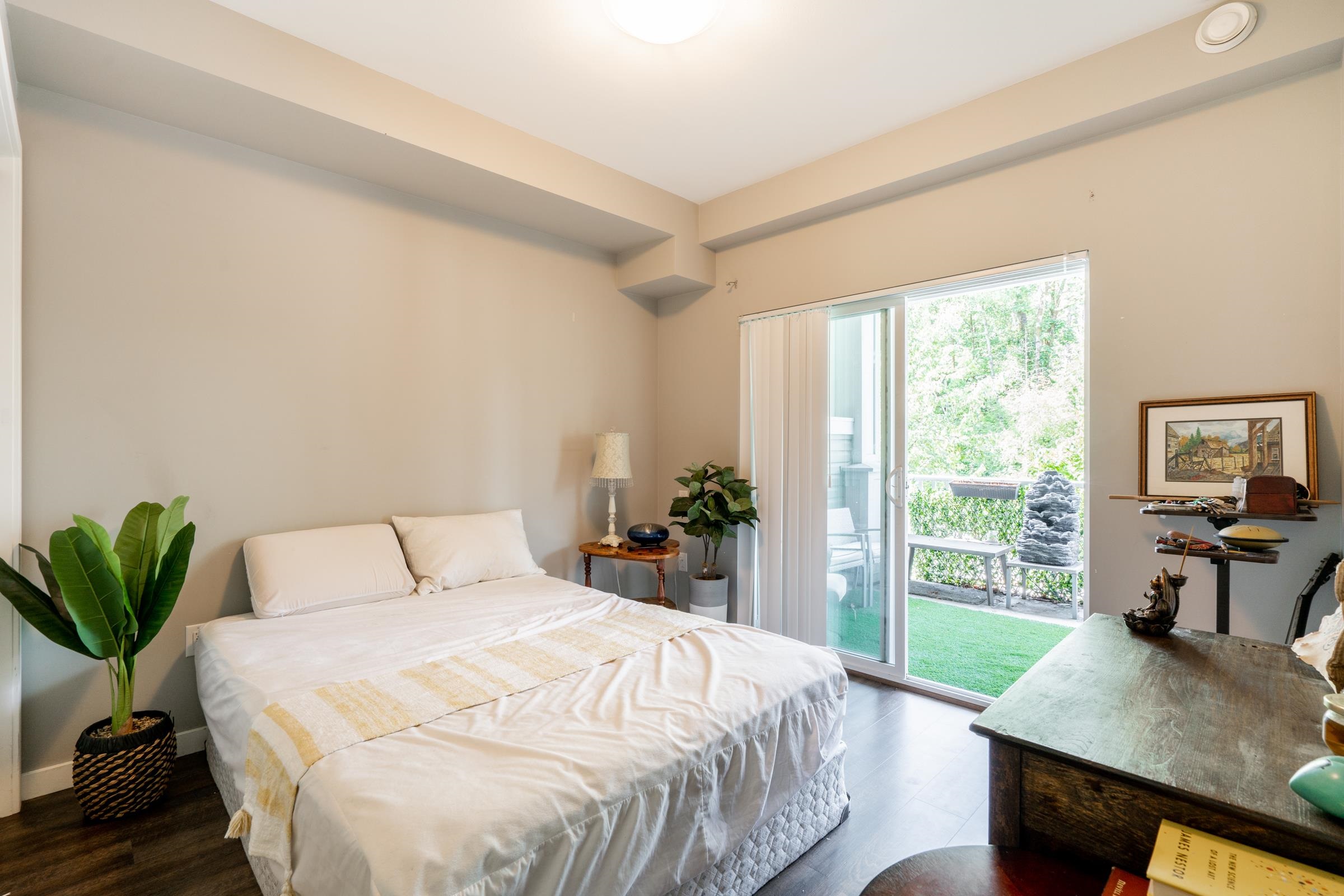206 6490 194 STREET, #206