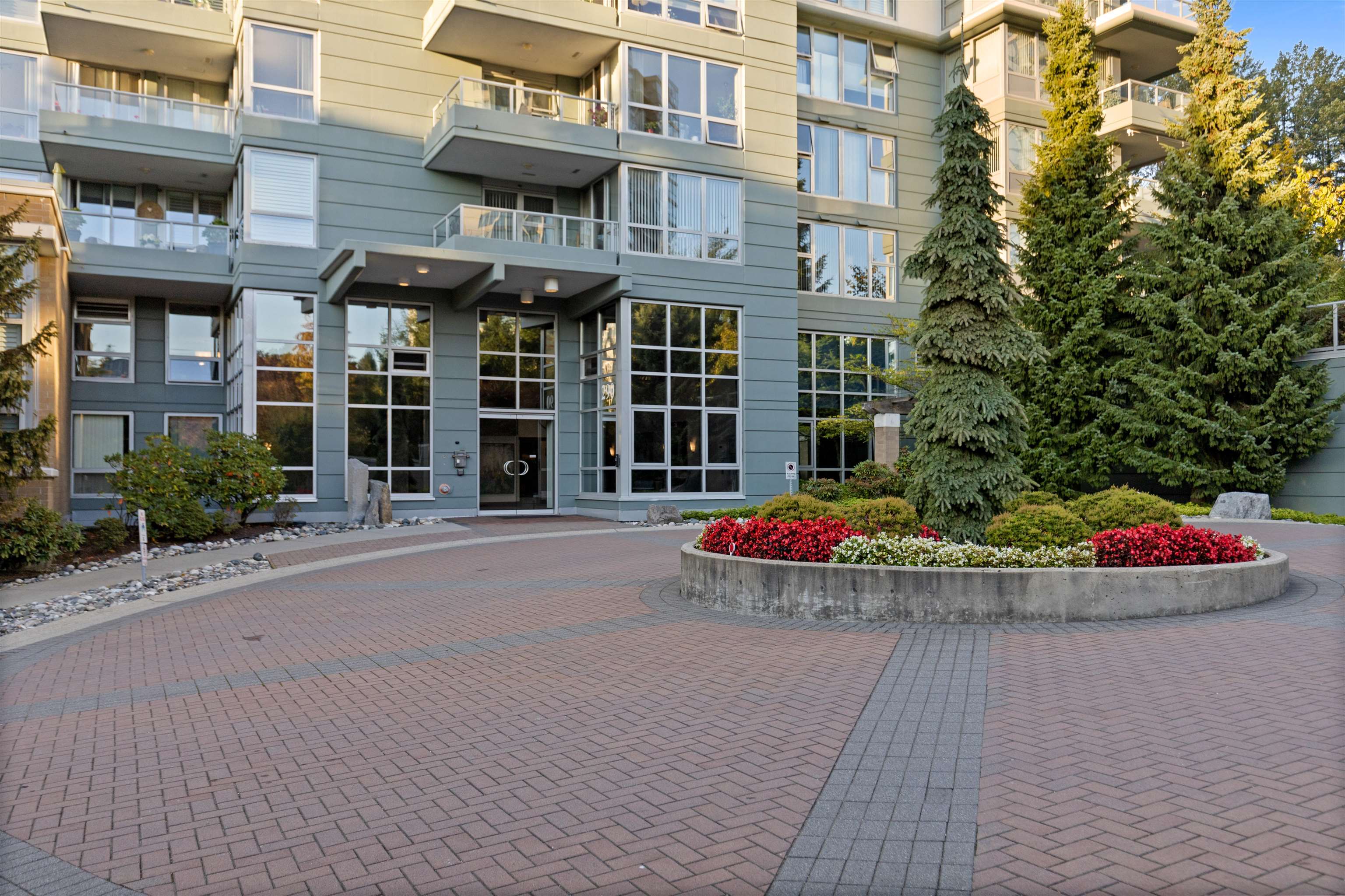 1403 290 NEWPORT DRIVE, #1403