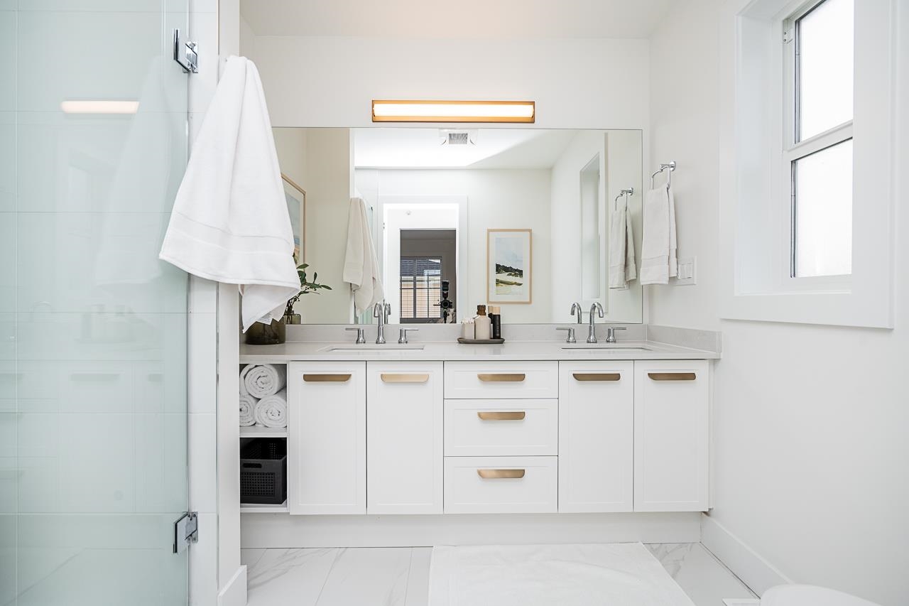 39 20680 76B AVENUE, #39