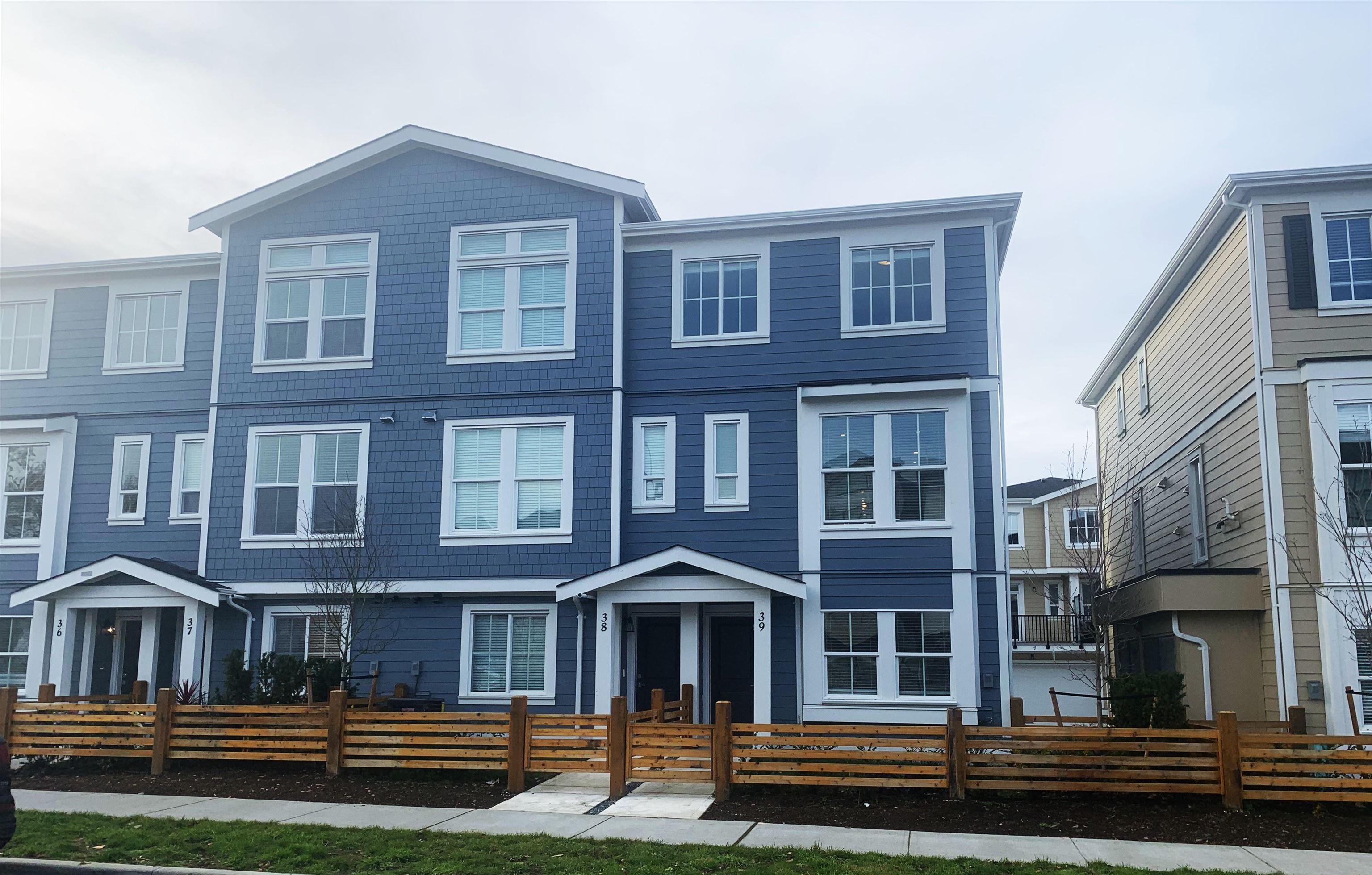 39 20680 76B AVENUE, #39