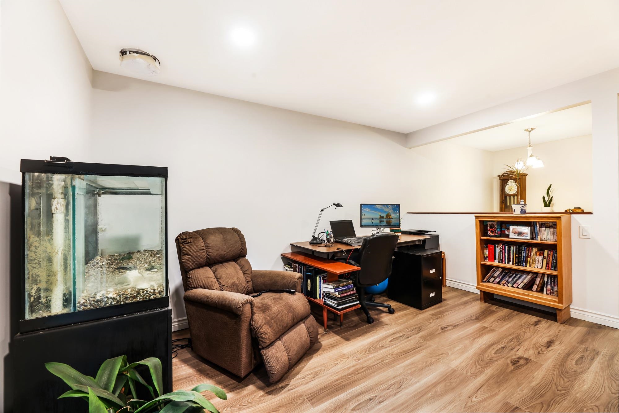 4 33853 MARSHALL ROAD, #4