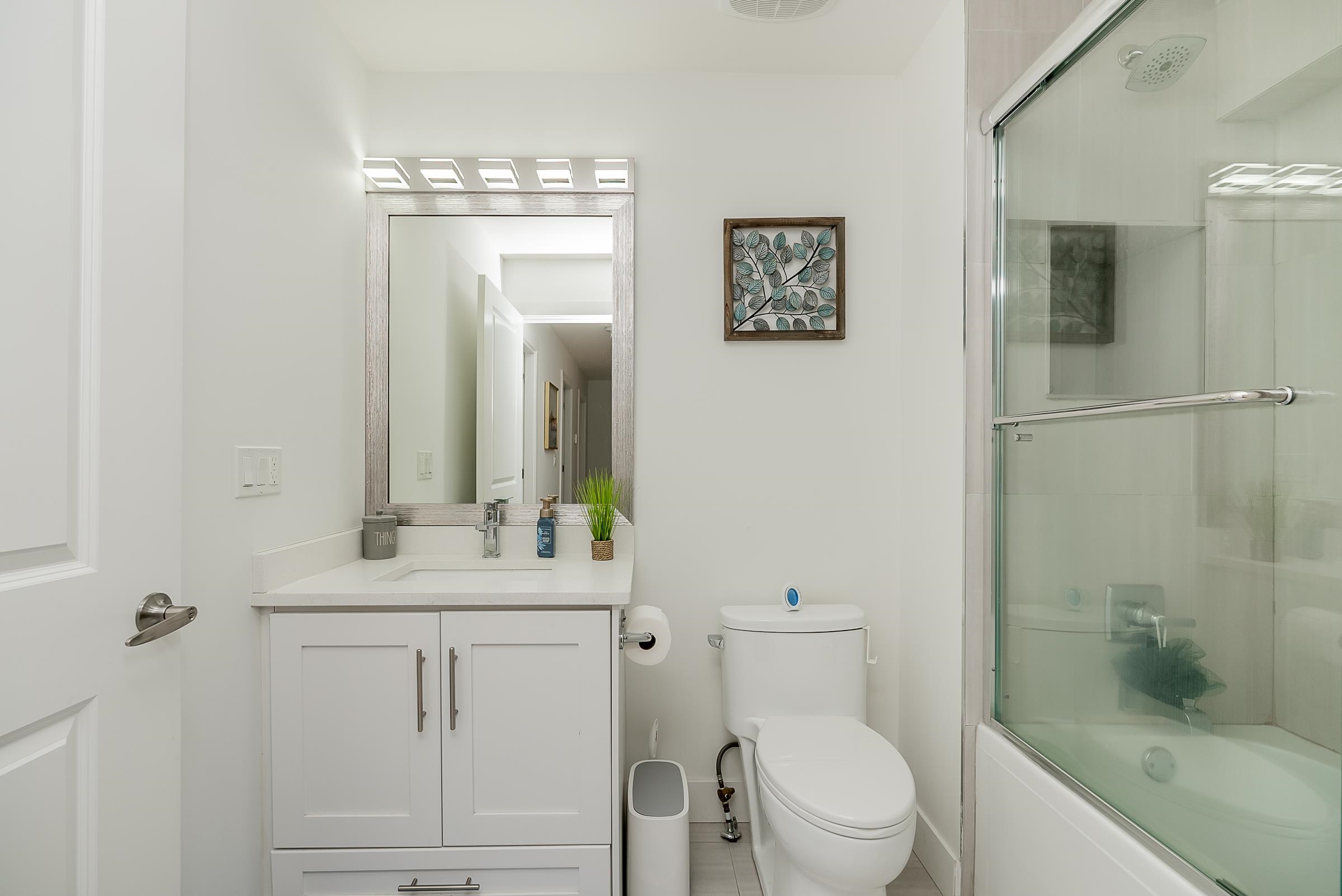 2 1020 FOURTH AVENUE, #2