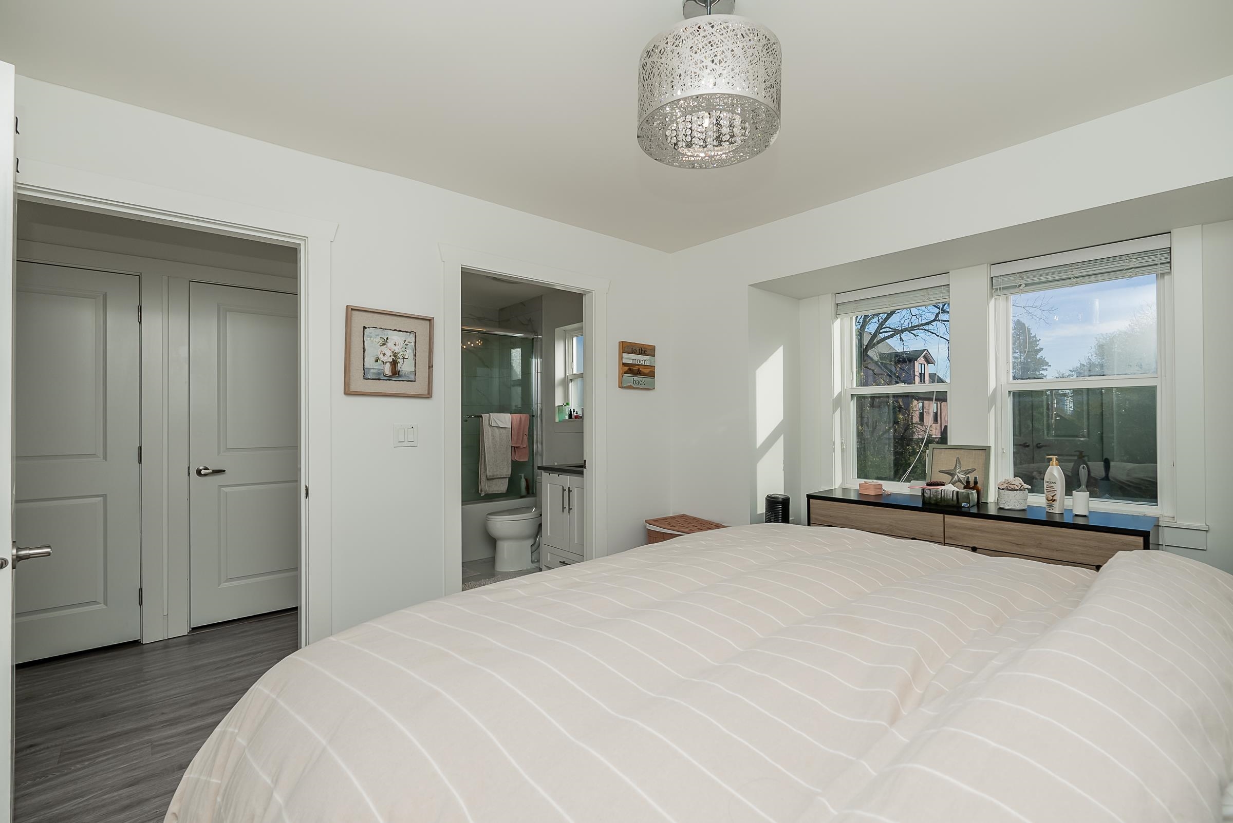 2 1020 FOURTH AVENUE, #2
